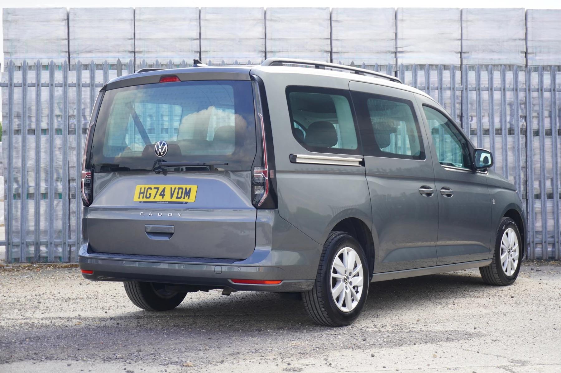 Volkswagen-Caddy-image-14