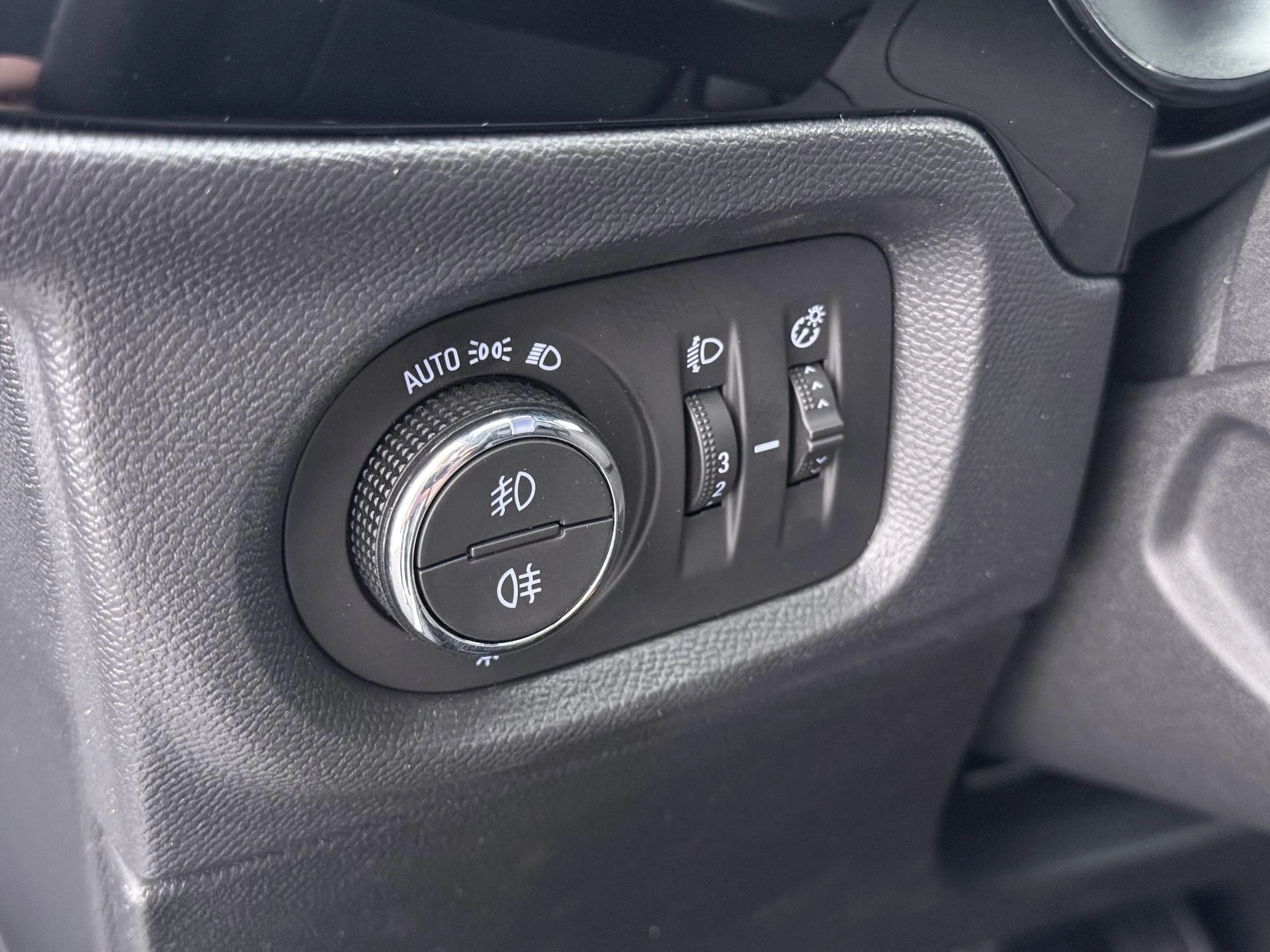 Opel-Corsa-e-image-14