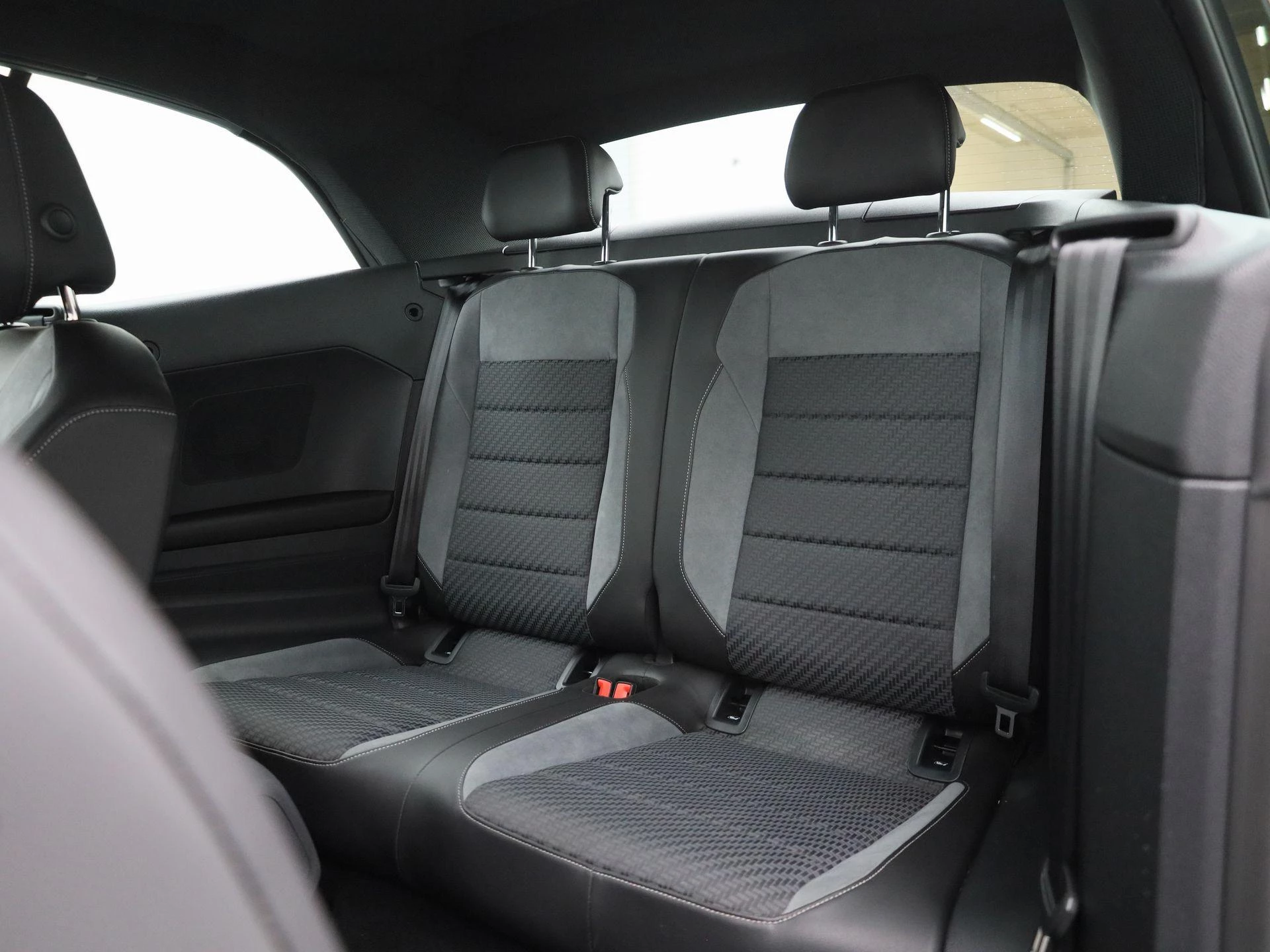 Volkswagen T-Roc Cabrio 1.5 TSI R-Line 150 PK|