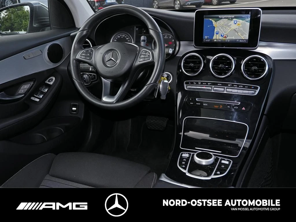 Mercedes-Benz GLC 250 4M NAVI LED PANO SITZHZG TEMPOMAT PDC
