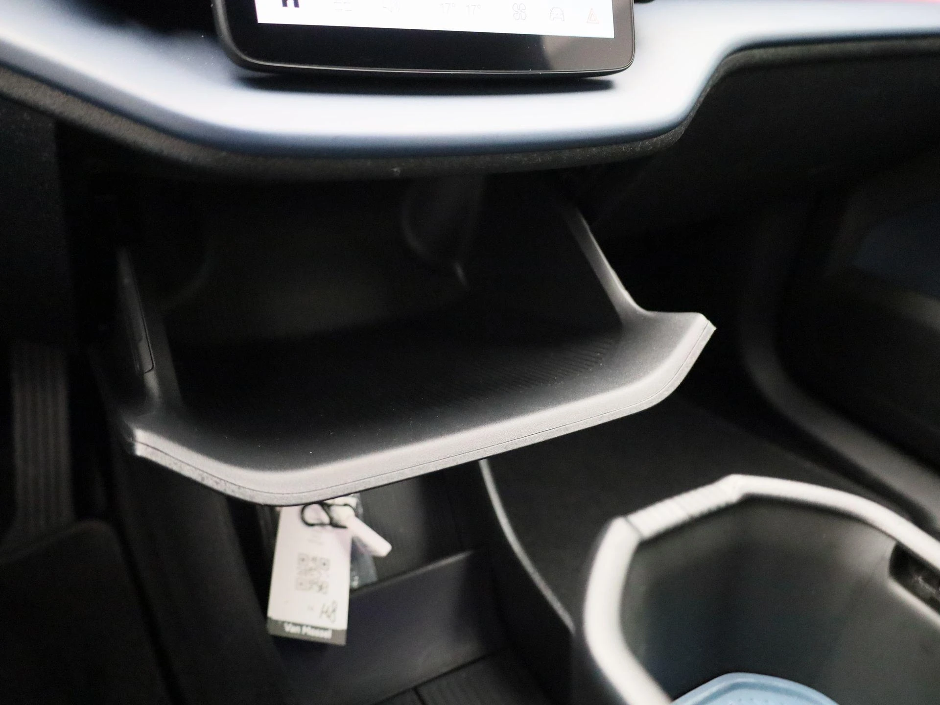 Volvo-EX30-image-35