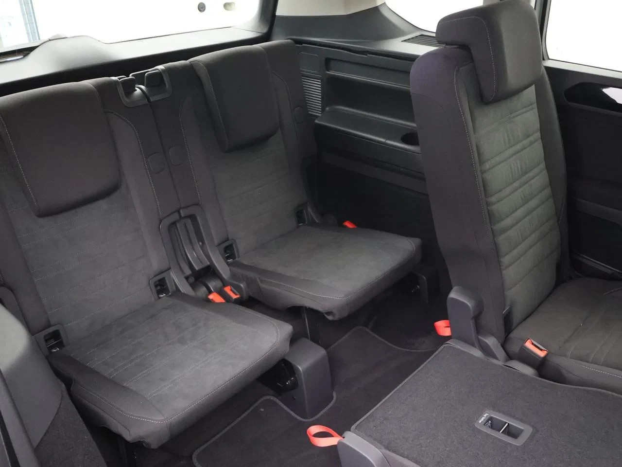 Volkswagen Touran 1.5 TSI Highline Business DSG *DEMO*