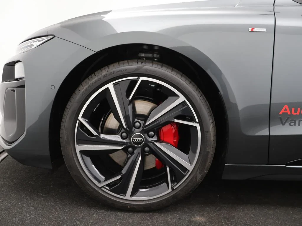 Audi-A6 Avant e-tron-image-25