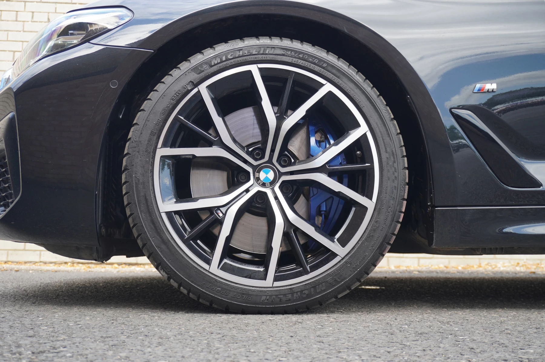 BMW-5 Series-image-4