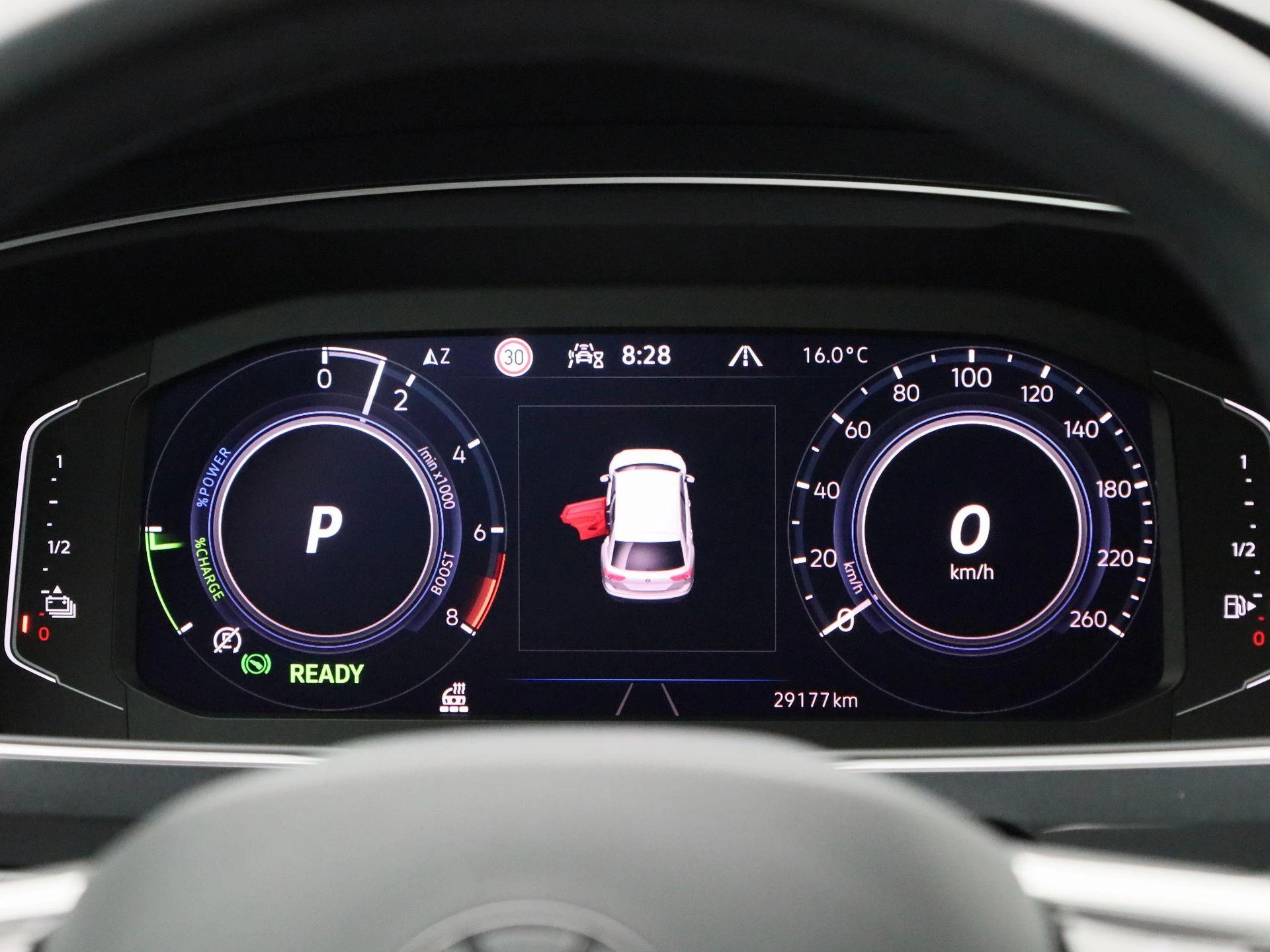 Volkswagen-Tiguan-image-7