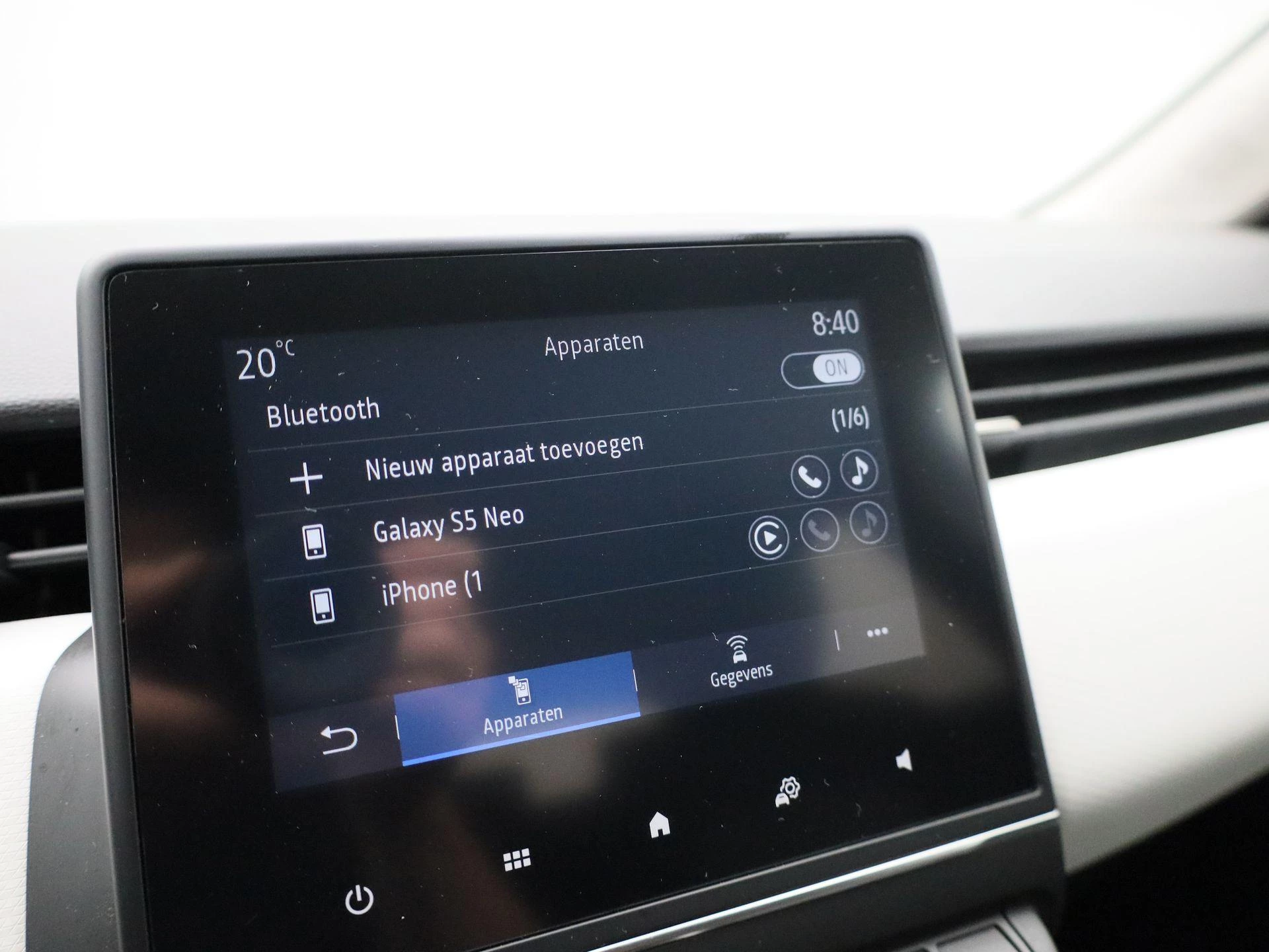 Renault-Clio-image-19