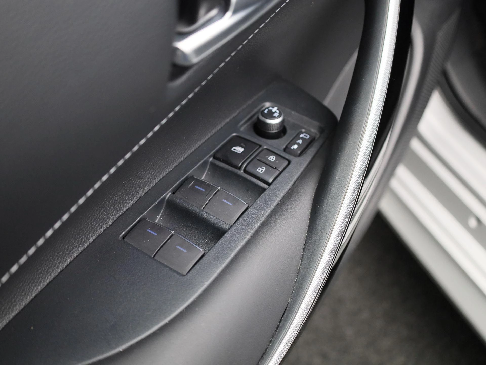 Toyota-Corolla-image-24