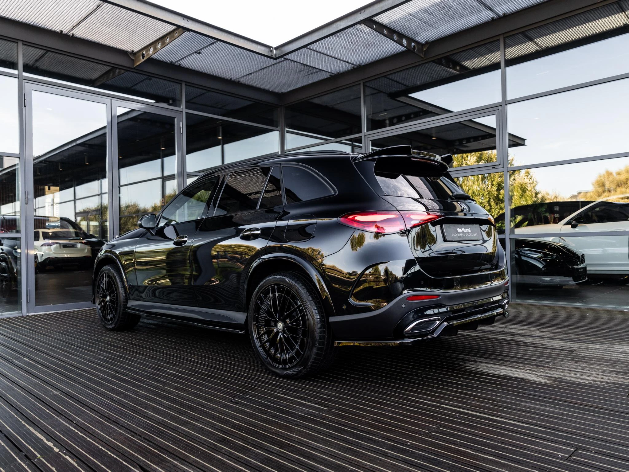 Mercedes-Benz-GLC-image-6