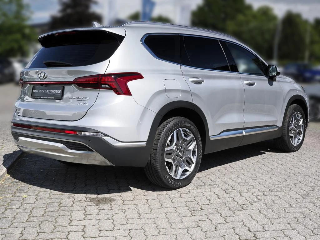 Hyundai-Santa Fe-image-5