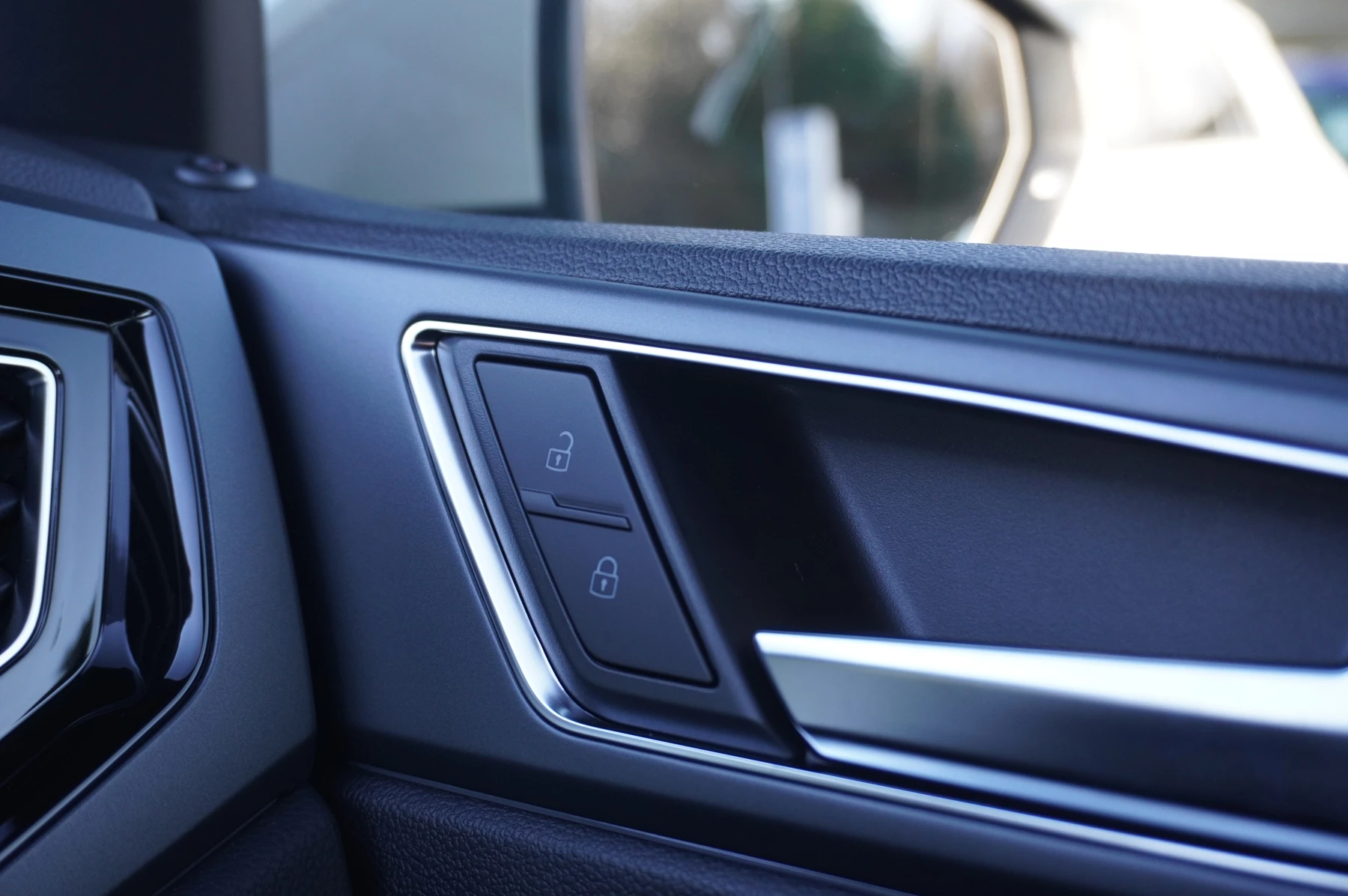 Volkswagen-Polo-image-34