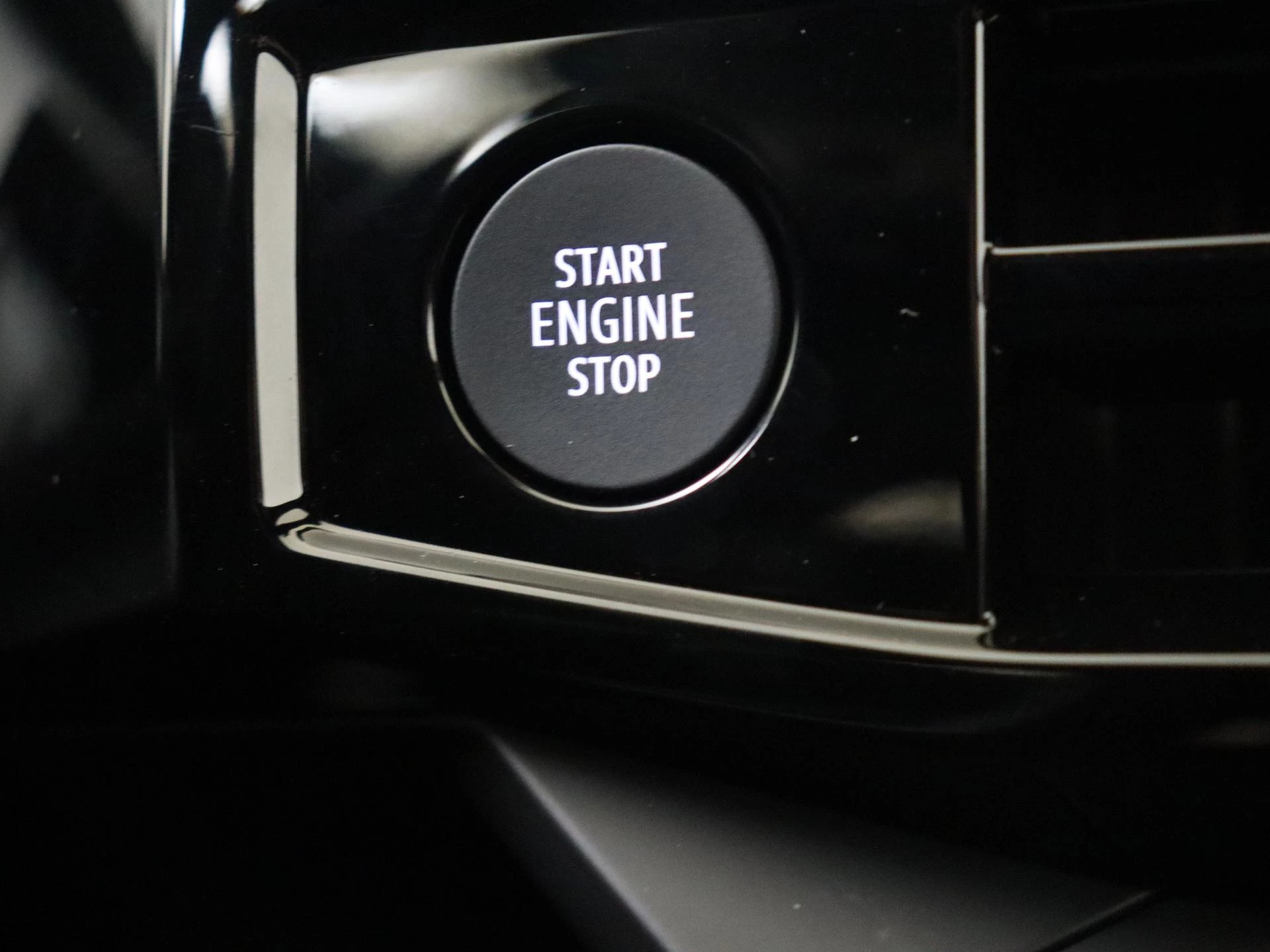 Renault-Clio-image-23