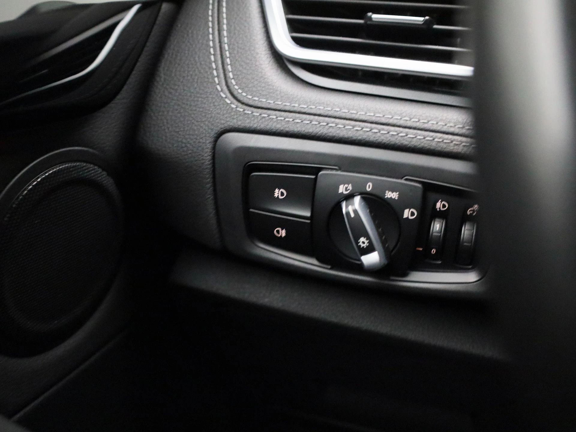 BMW-2 Serie-image-25