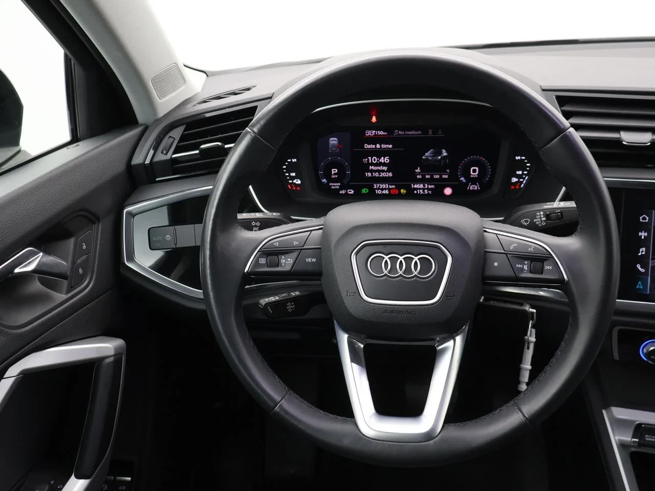 Audi-Q3-image-12