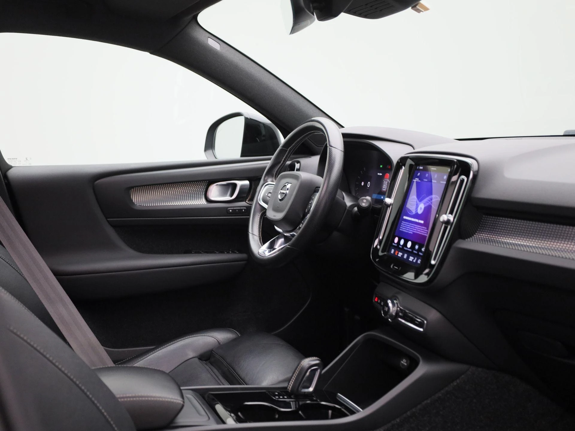 Volvo-XC40-image-38