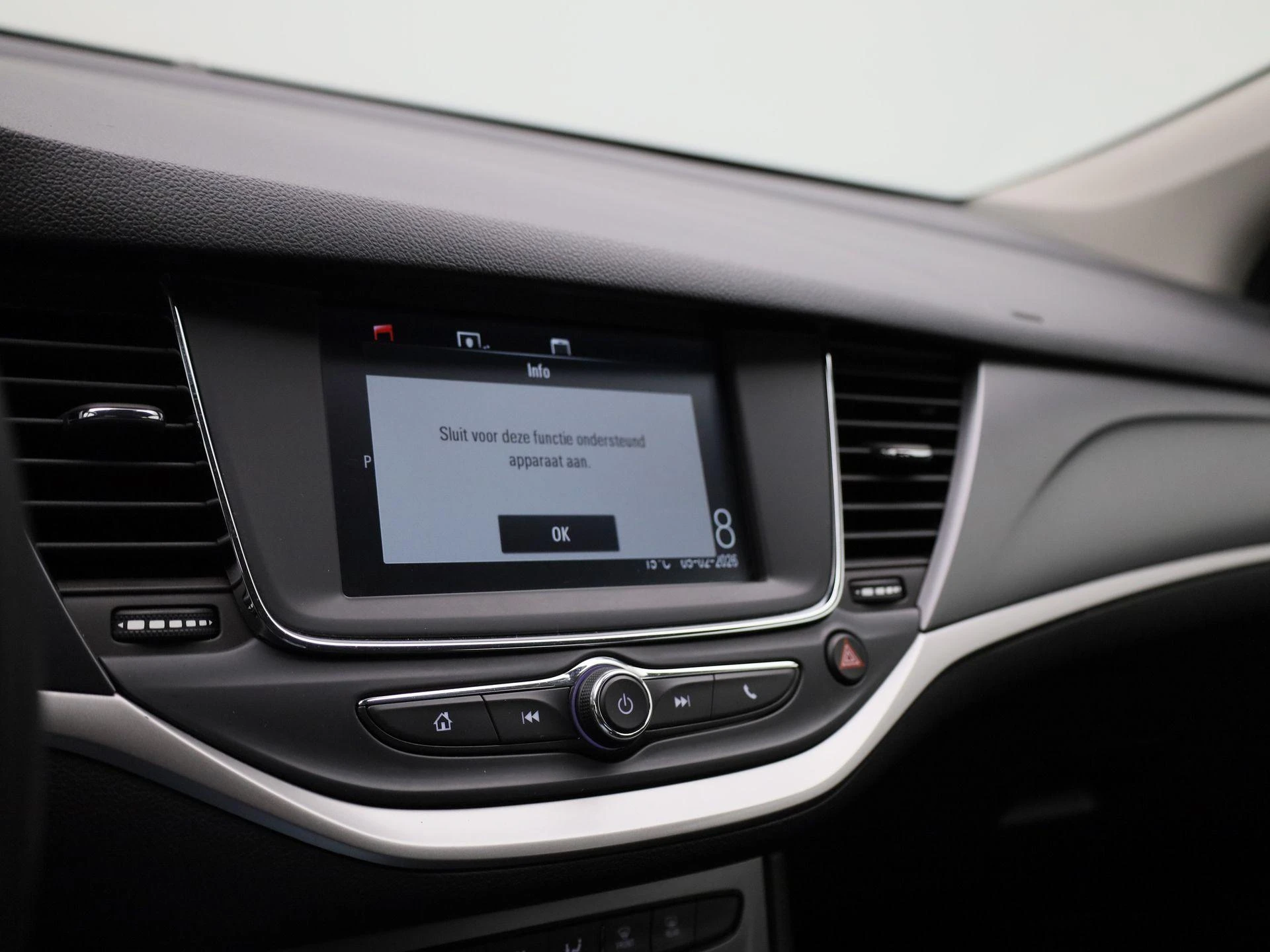 Opel-Astra-image-17