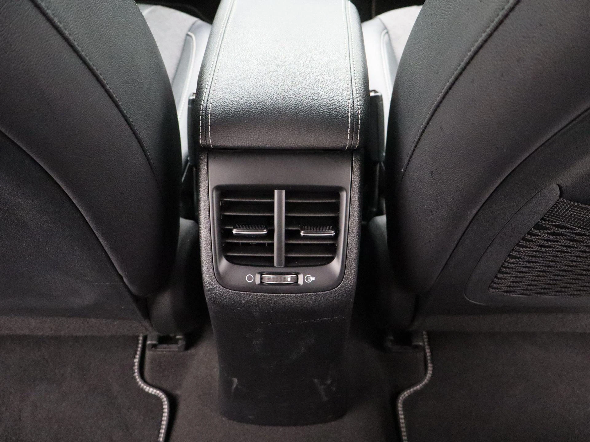 Kia-Niro-image-32