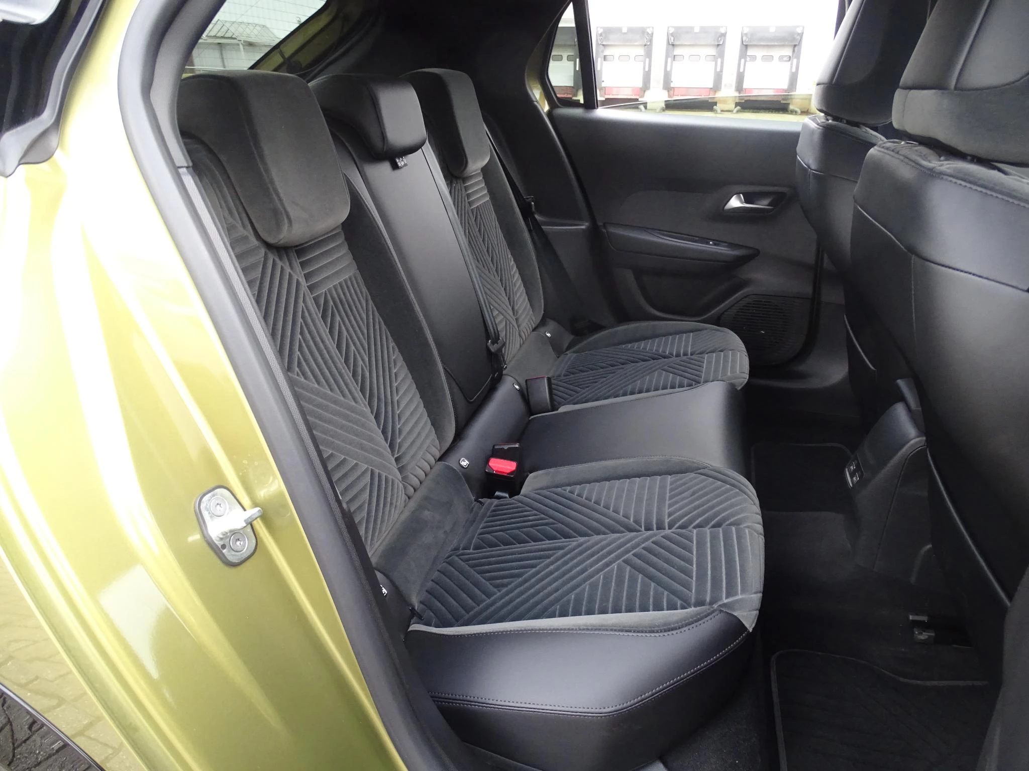 Lancia-Ypsilon-image-17