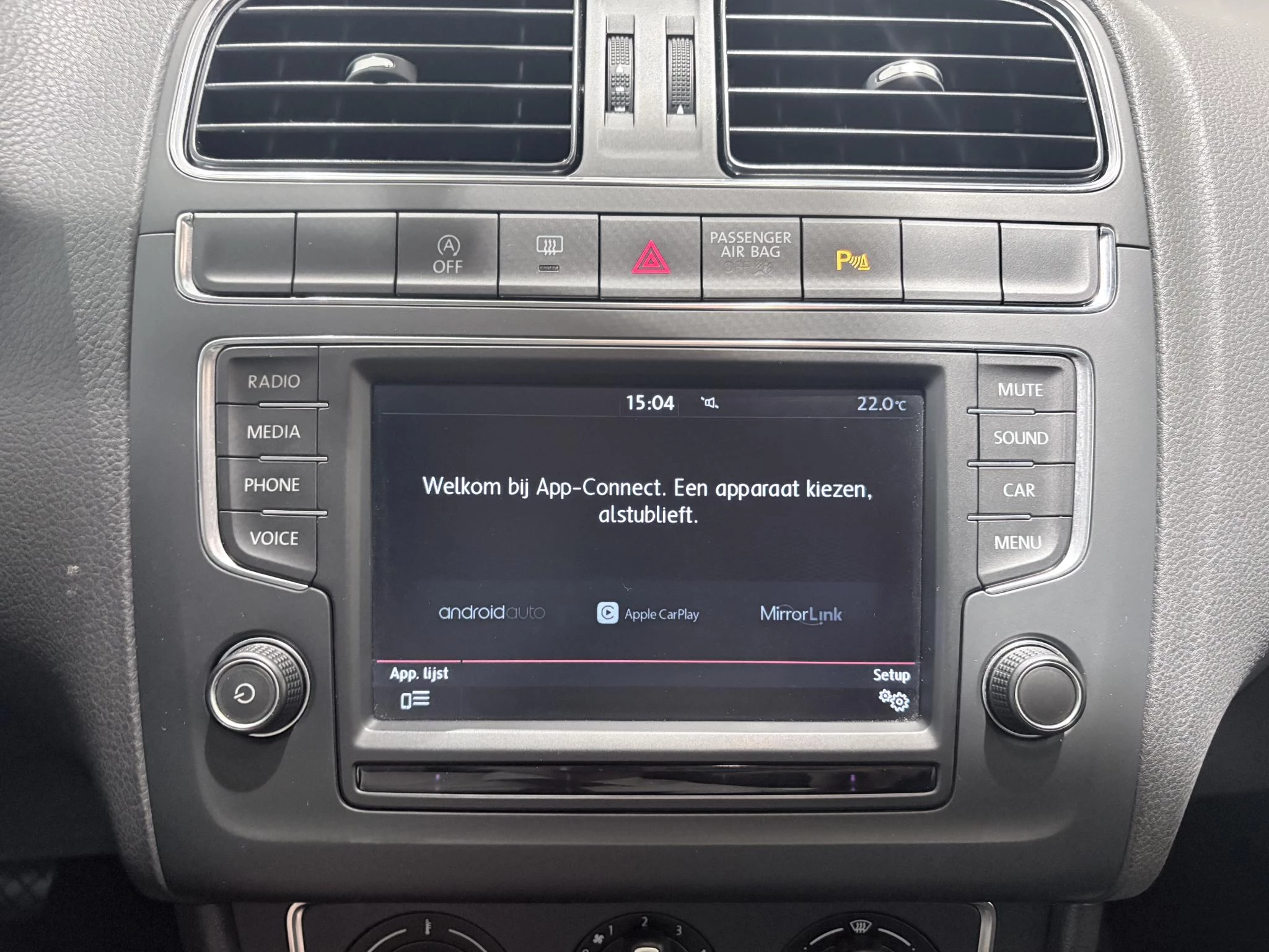 Volkswagen-Polo-image-26