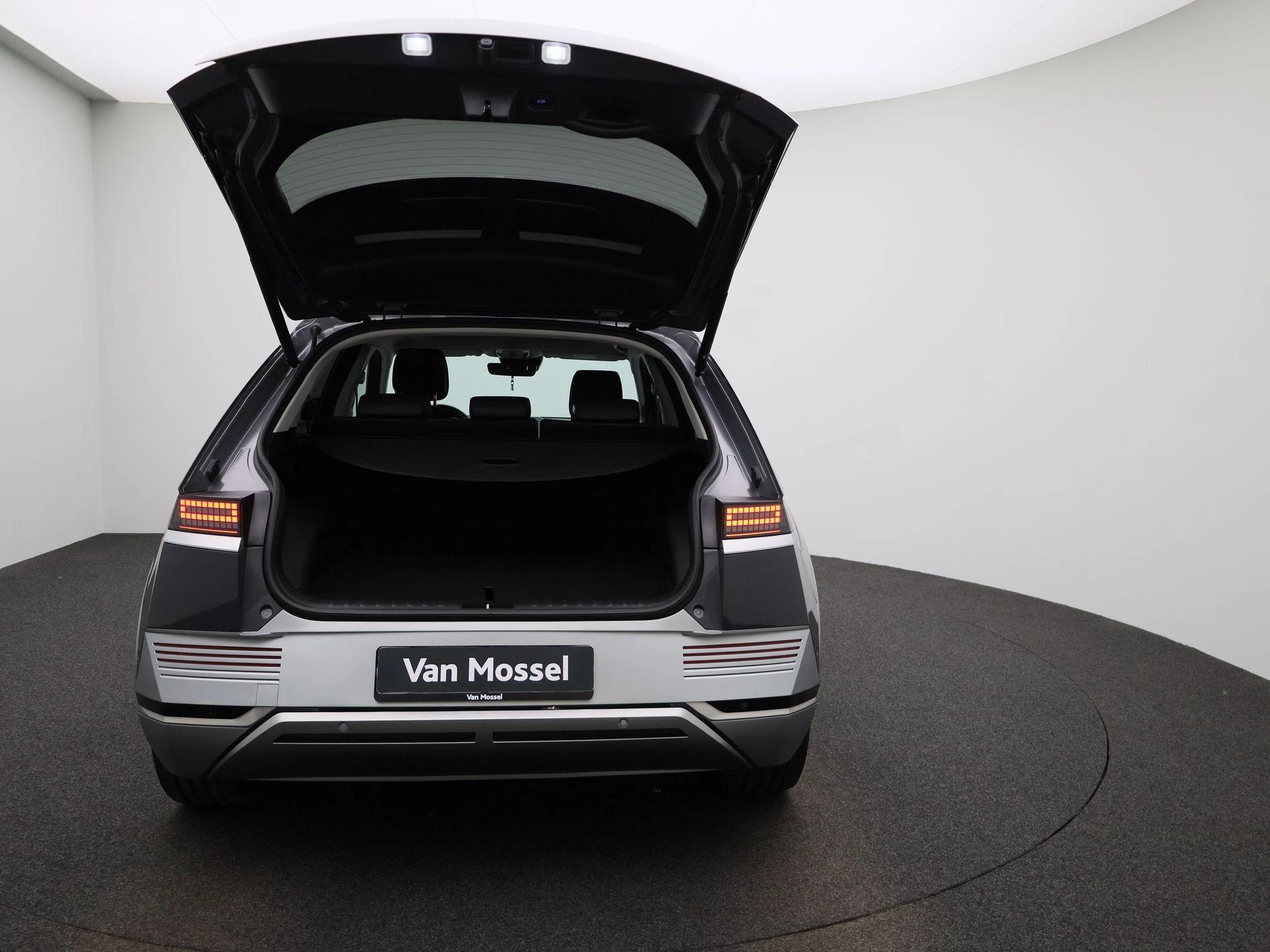 Hyundai-IONIQ 5-image-10