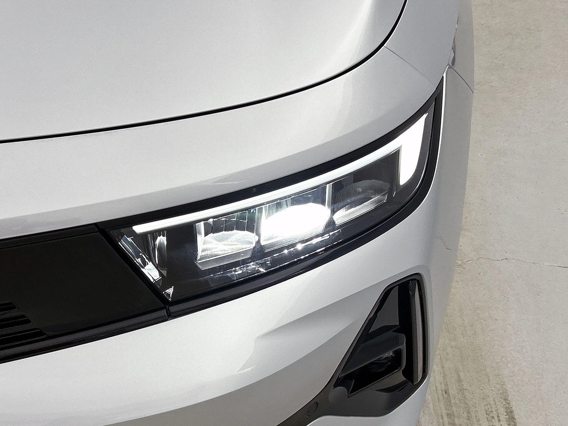Opel-Astra-image-10