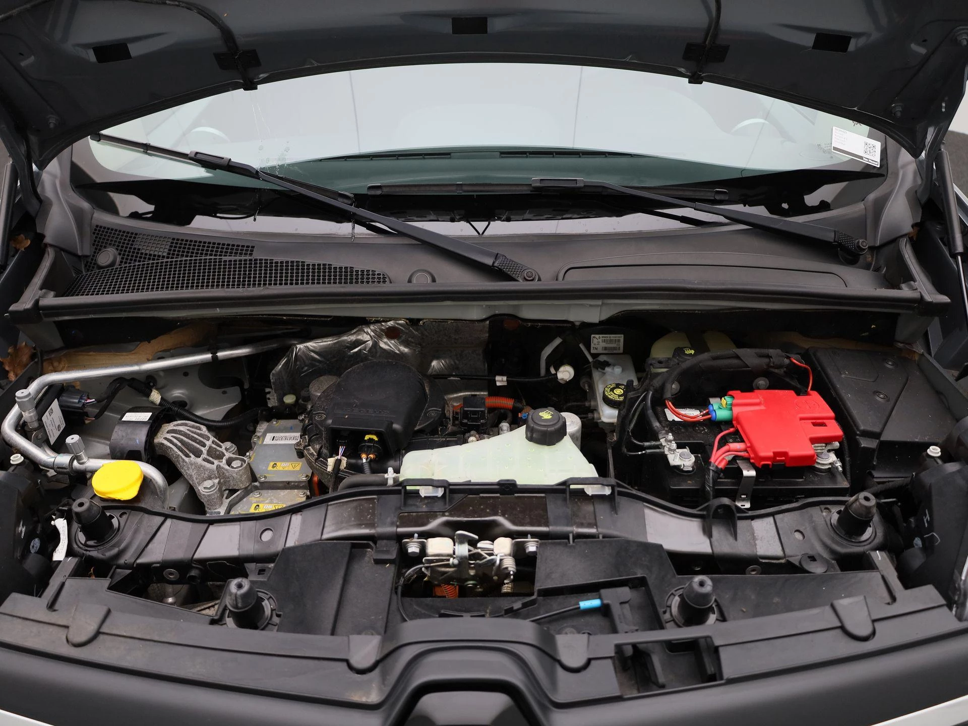 Renault-Kangoo Z.E.-image-31