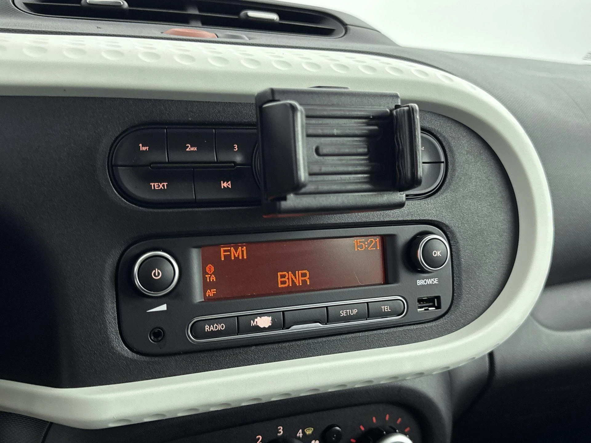Renault-Twingo-image-6