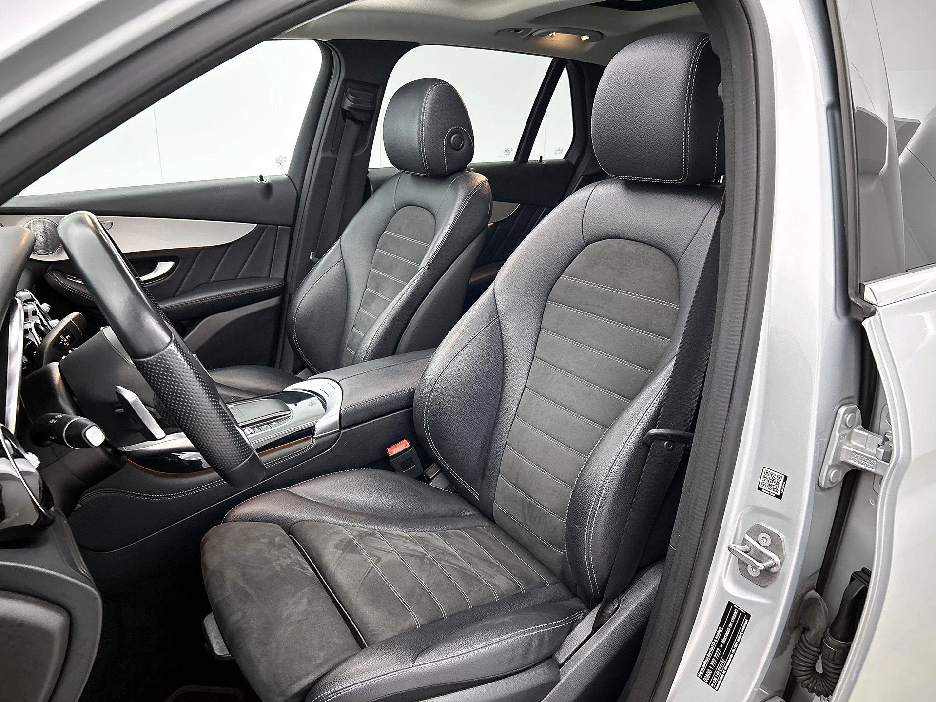 Mercedes-Benz GLC 300e 4MATIC Business Solution AMG