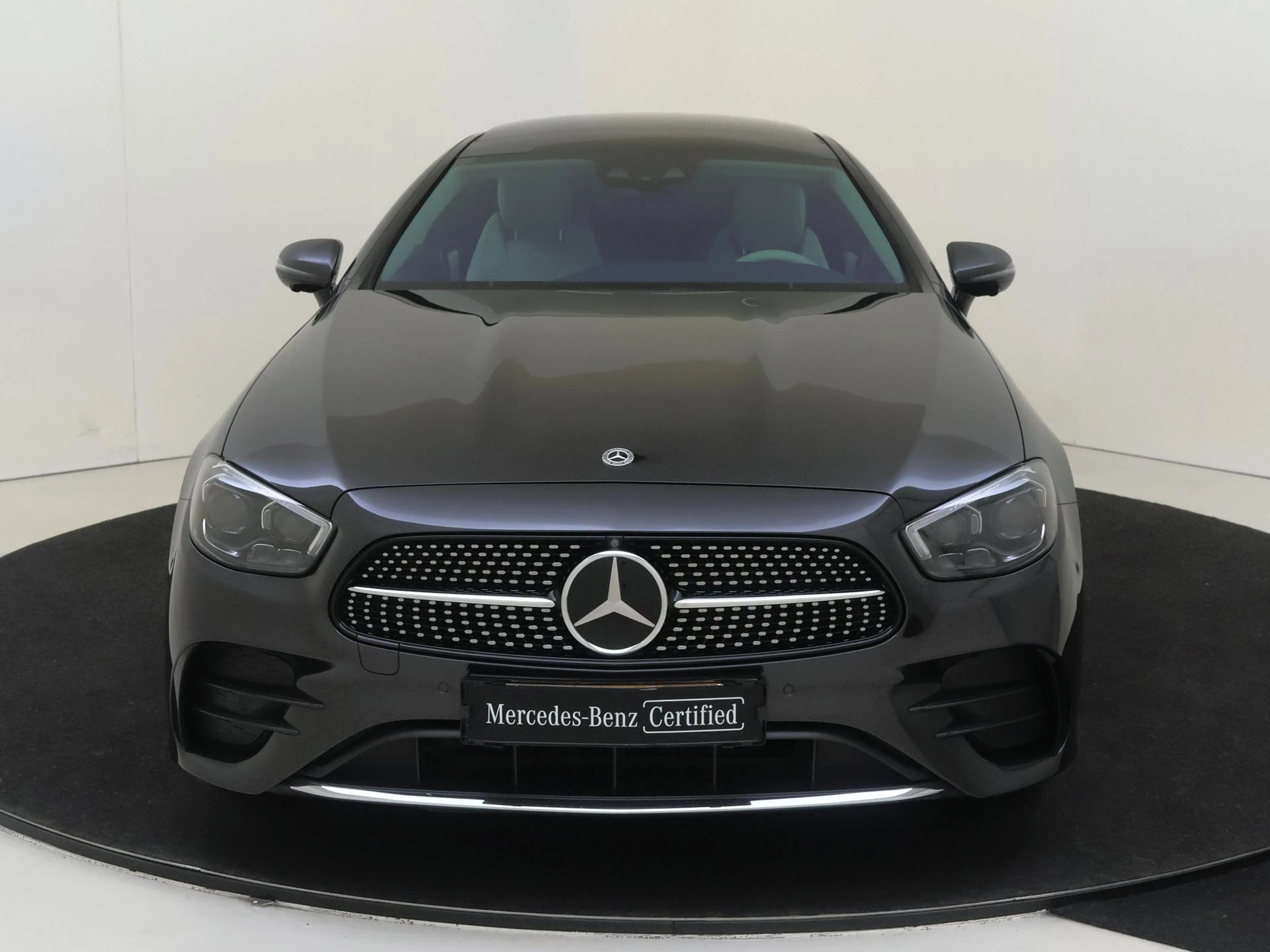 Mercedes-Benz-E-Klasse-image-5