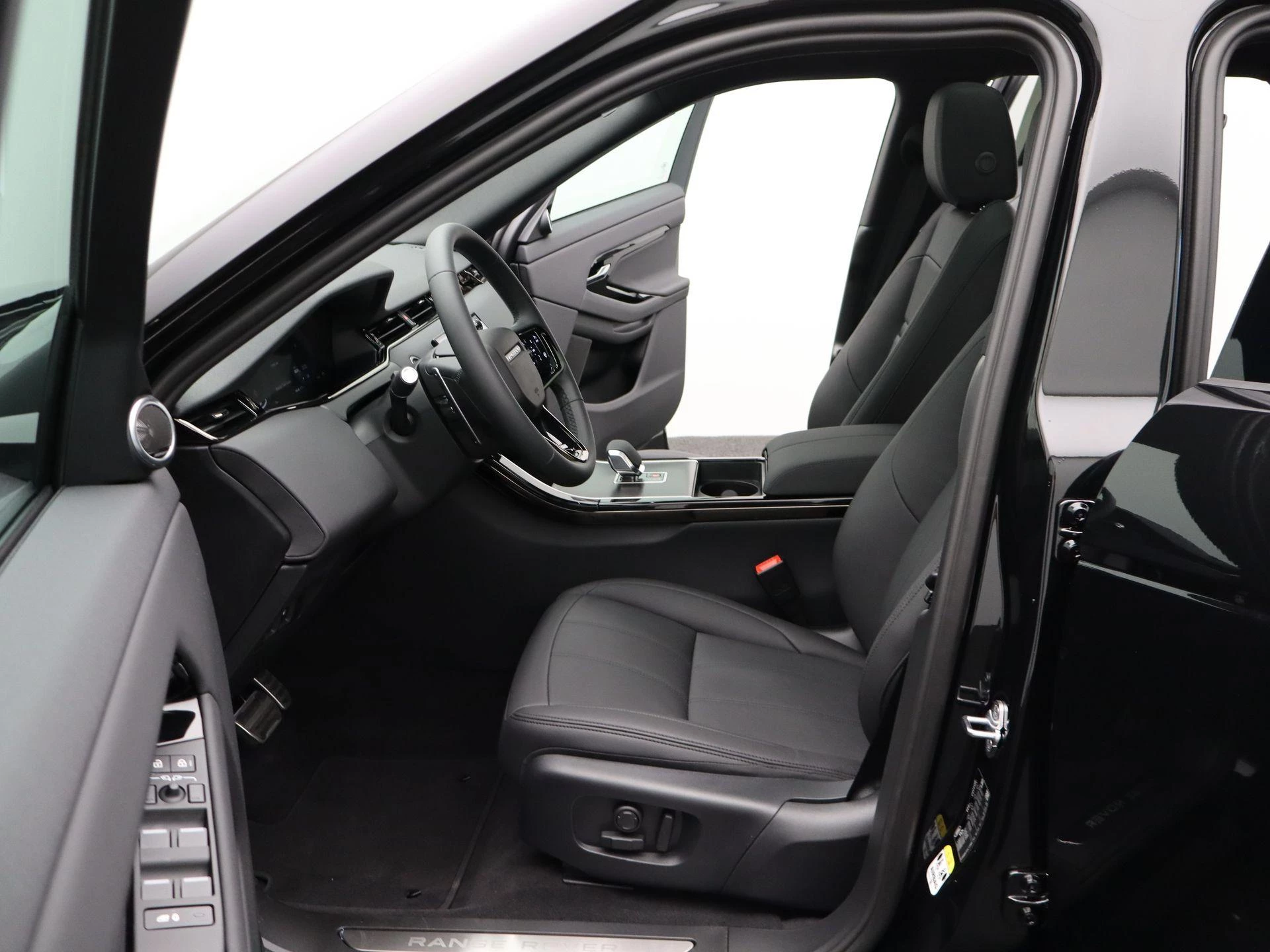 Land Rover-Range Rover Evoque-image-10
