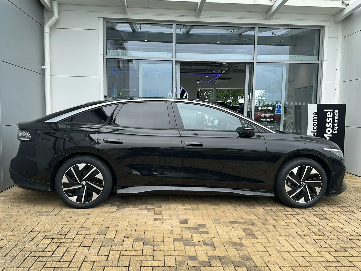 Volkswagen-ID.7-image-9