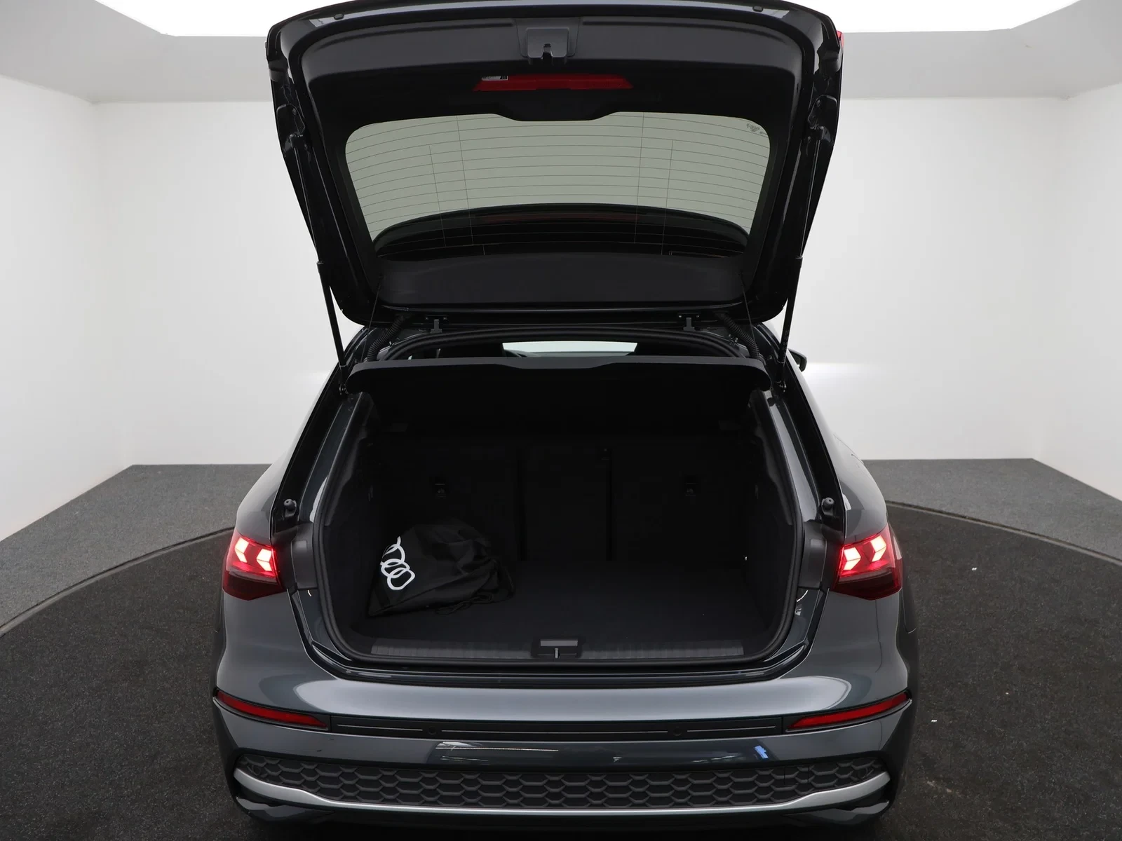 Audi A3 Sportback PHEV Audi A3 Sportback Advanced 40TFSIe PHEV 204PK AUTOMAAT * DEMO *