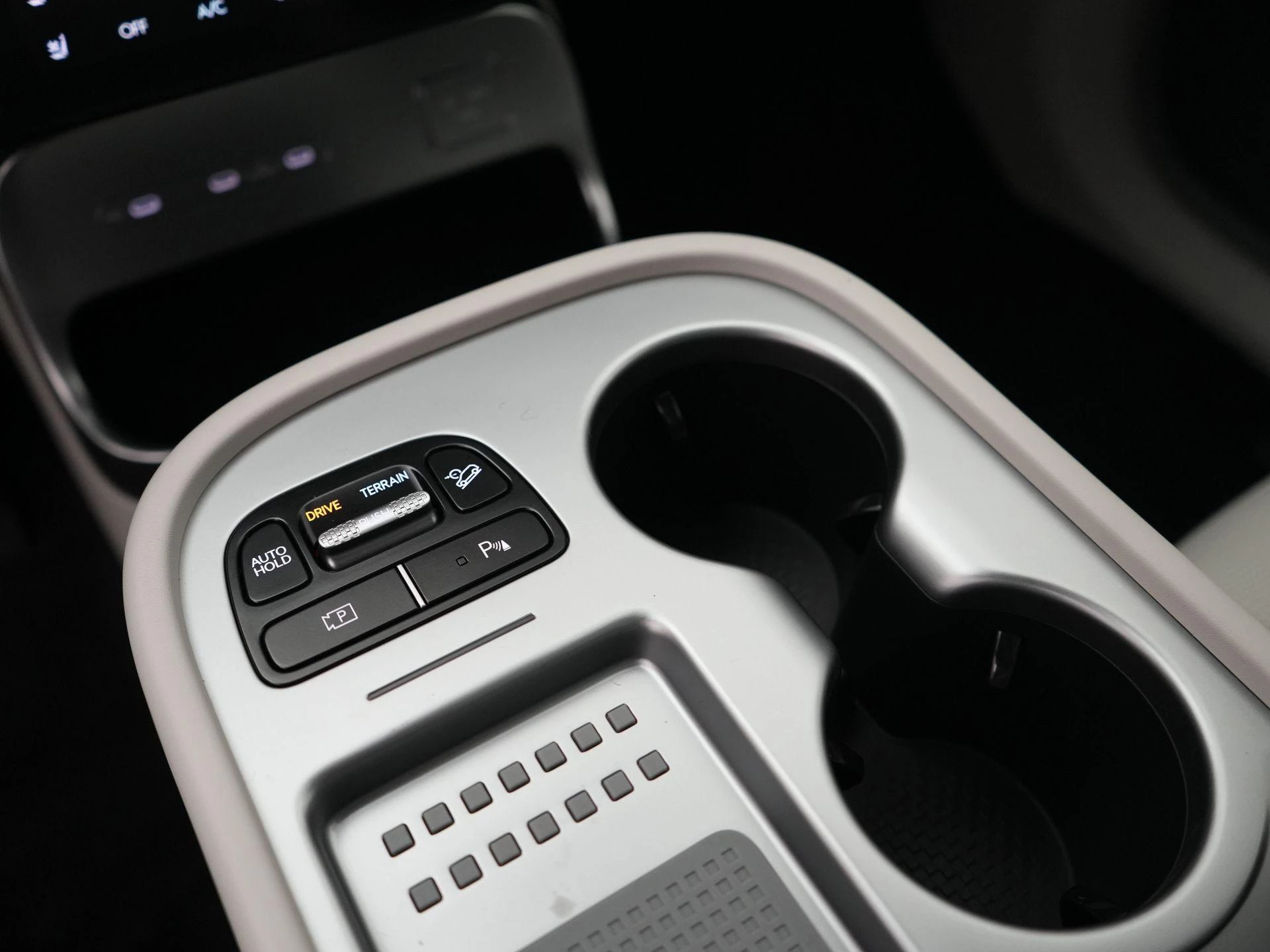 Hyundai-IONIQ 9-image-16