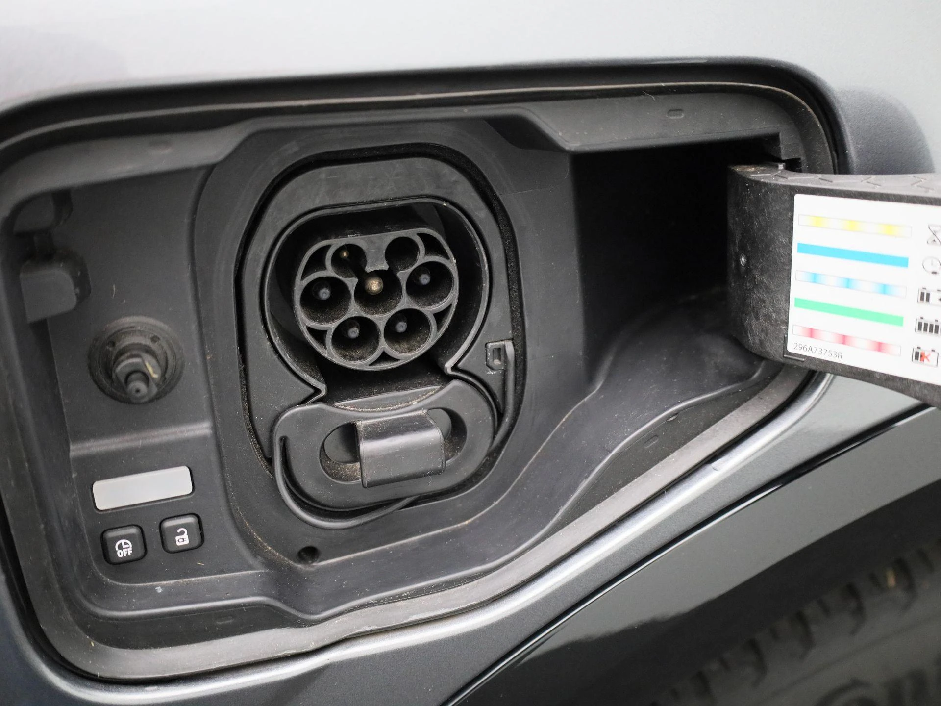 Renault-Megane E-Tech-image-33