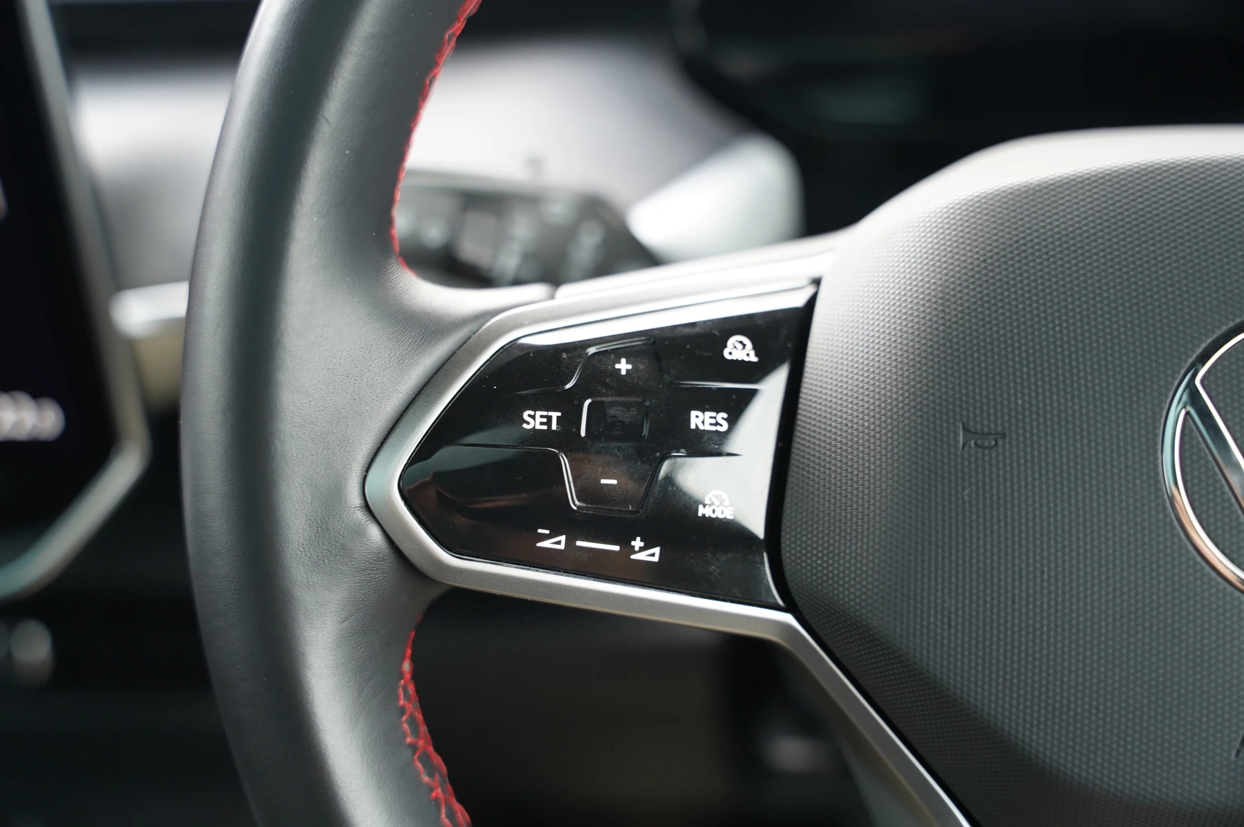 Volkswagen-ID. Buzz-image-18