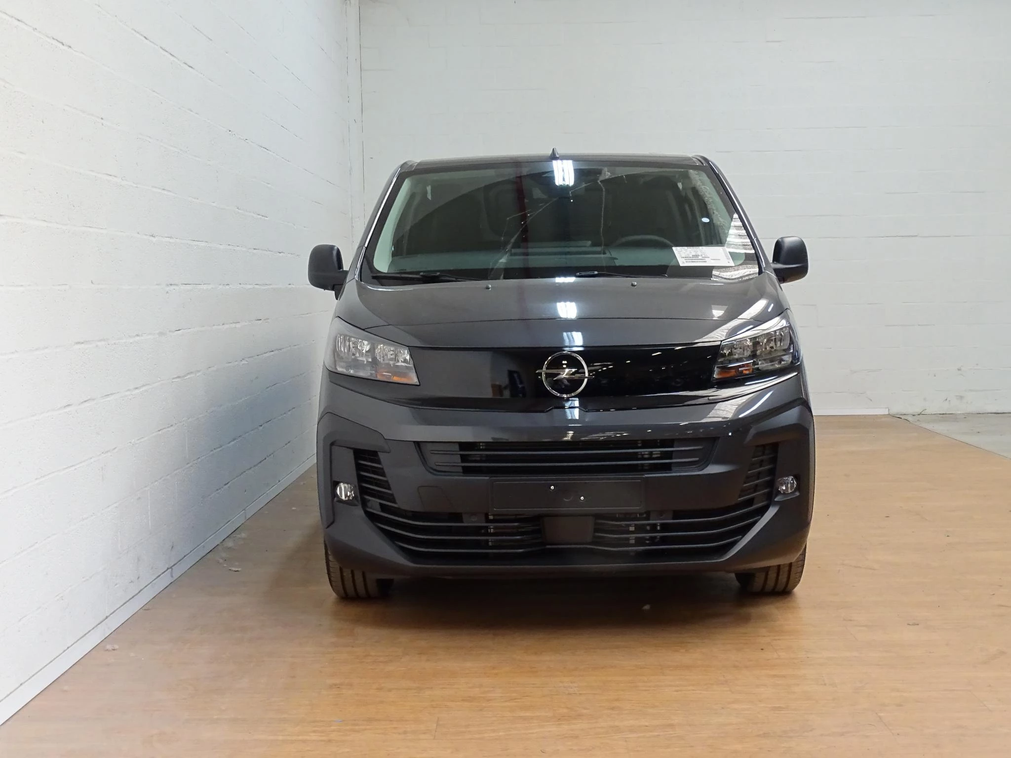 Opel Vivaro 2.2 Turbo D 180 S/S AT8 L3H1
