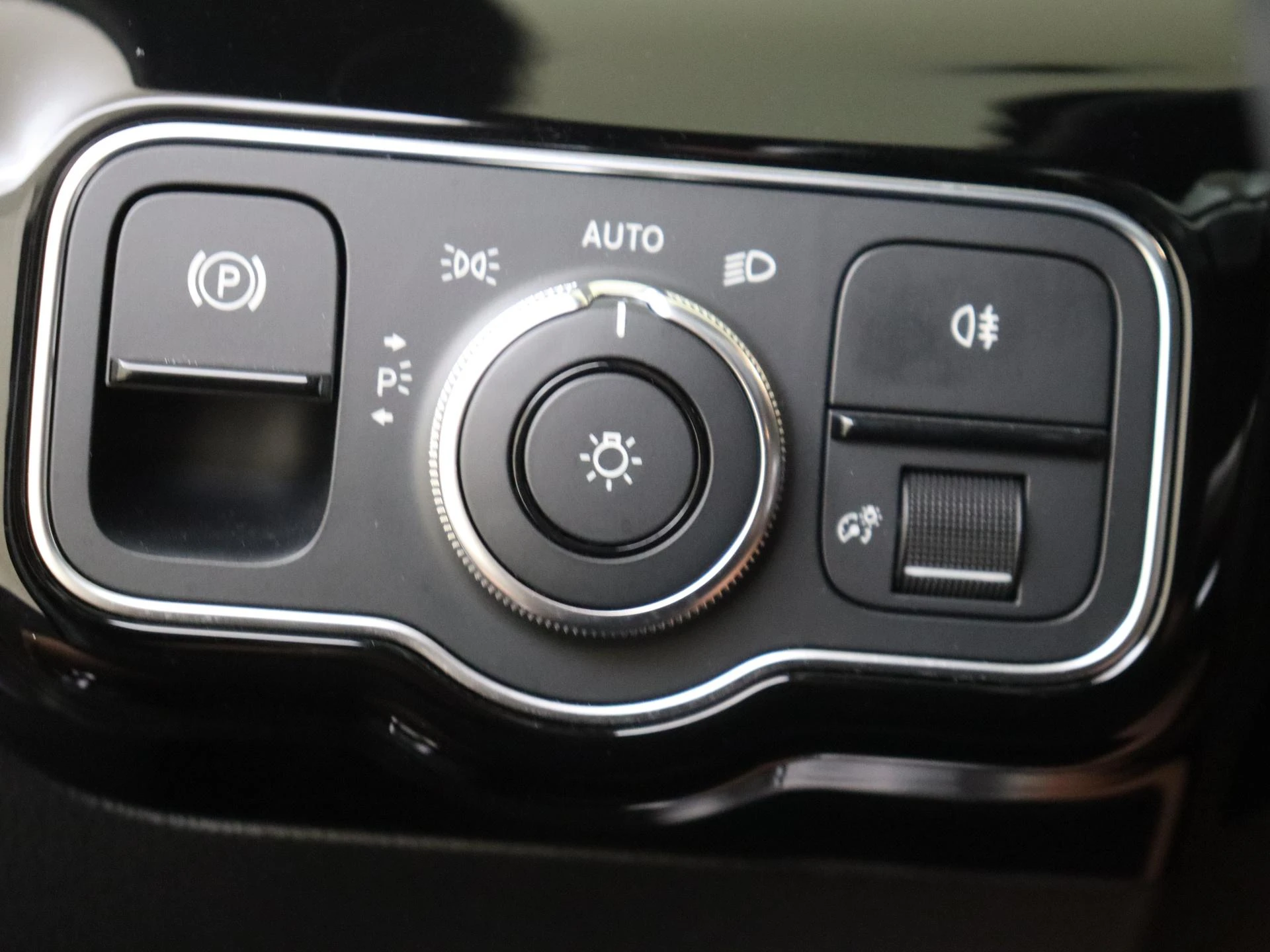 Mercedes-Benz-A-Klasse-image-24