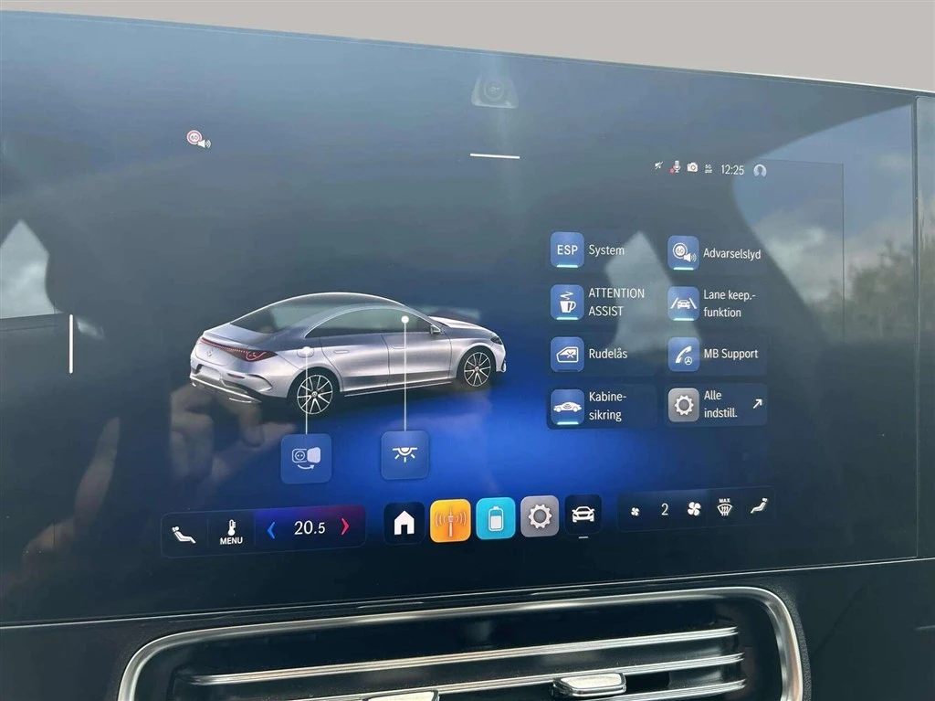 Mercedes-Benz-CLA-image-15
