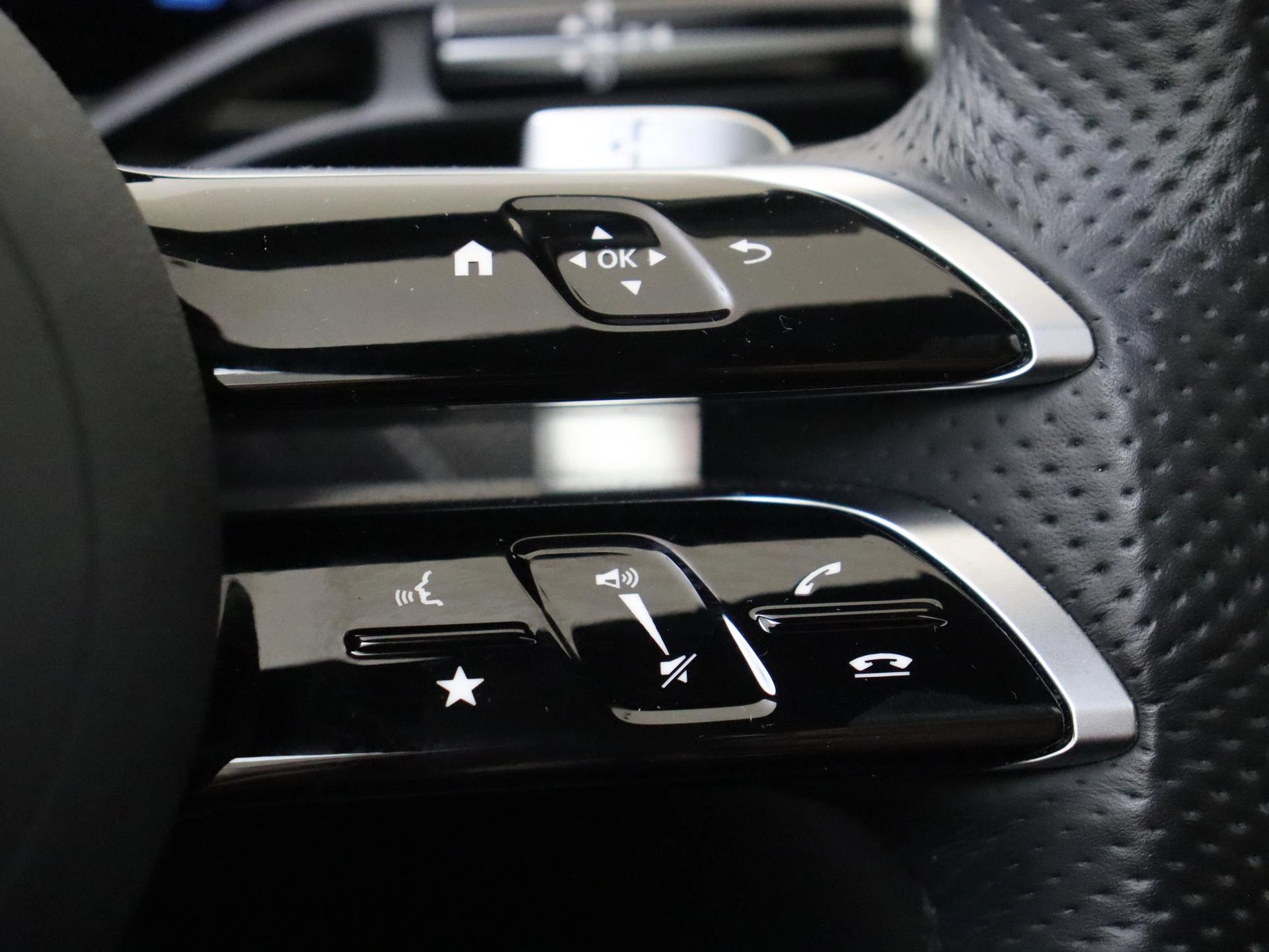 Mercedes-Benz-C-Klasse-image-13