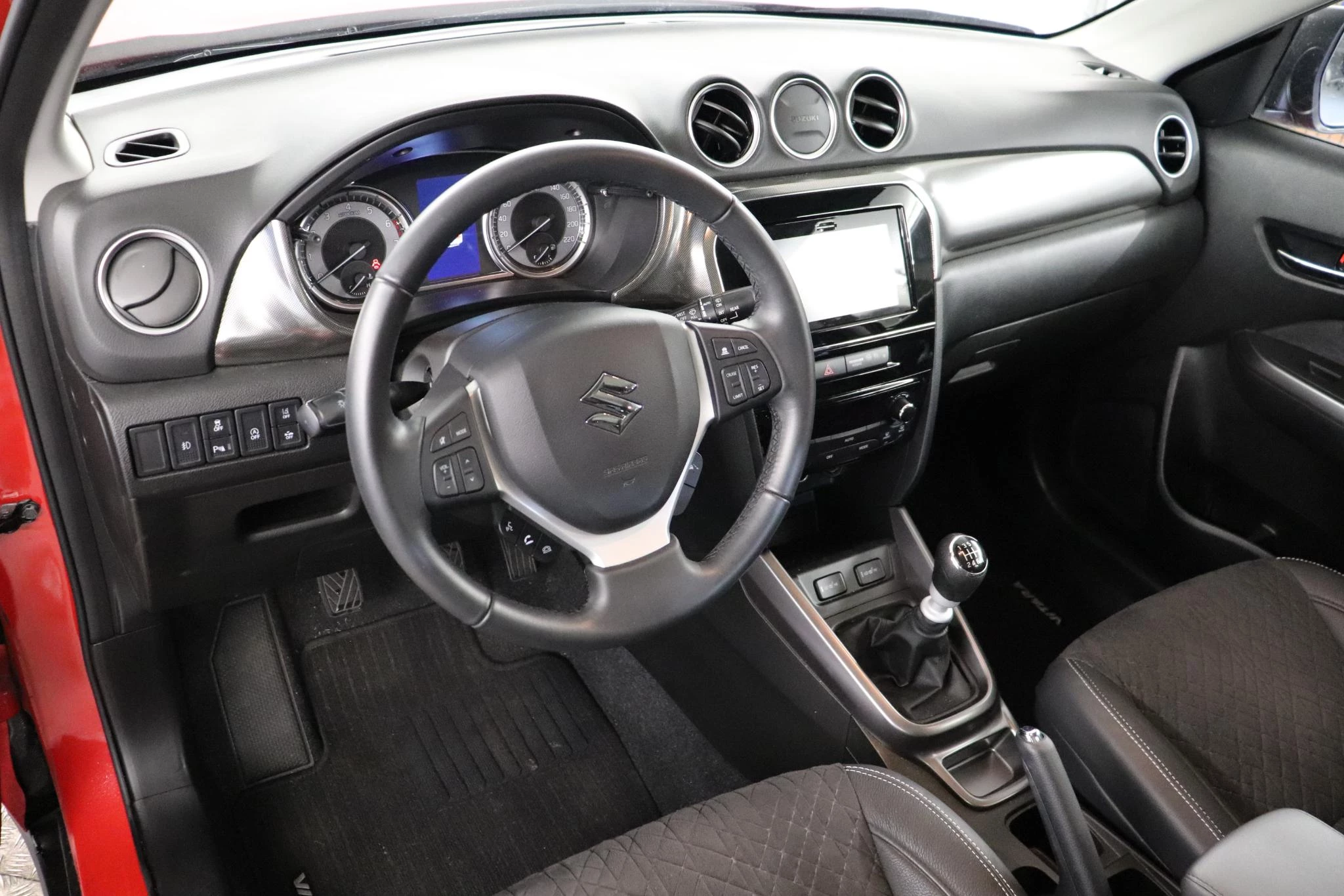 Suzuki-Grand Vitara-image-10