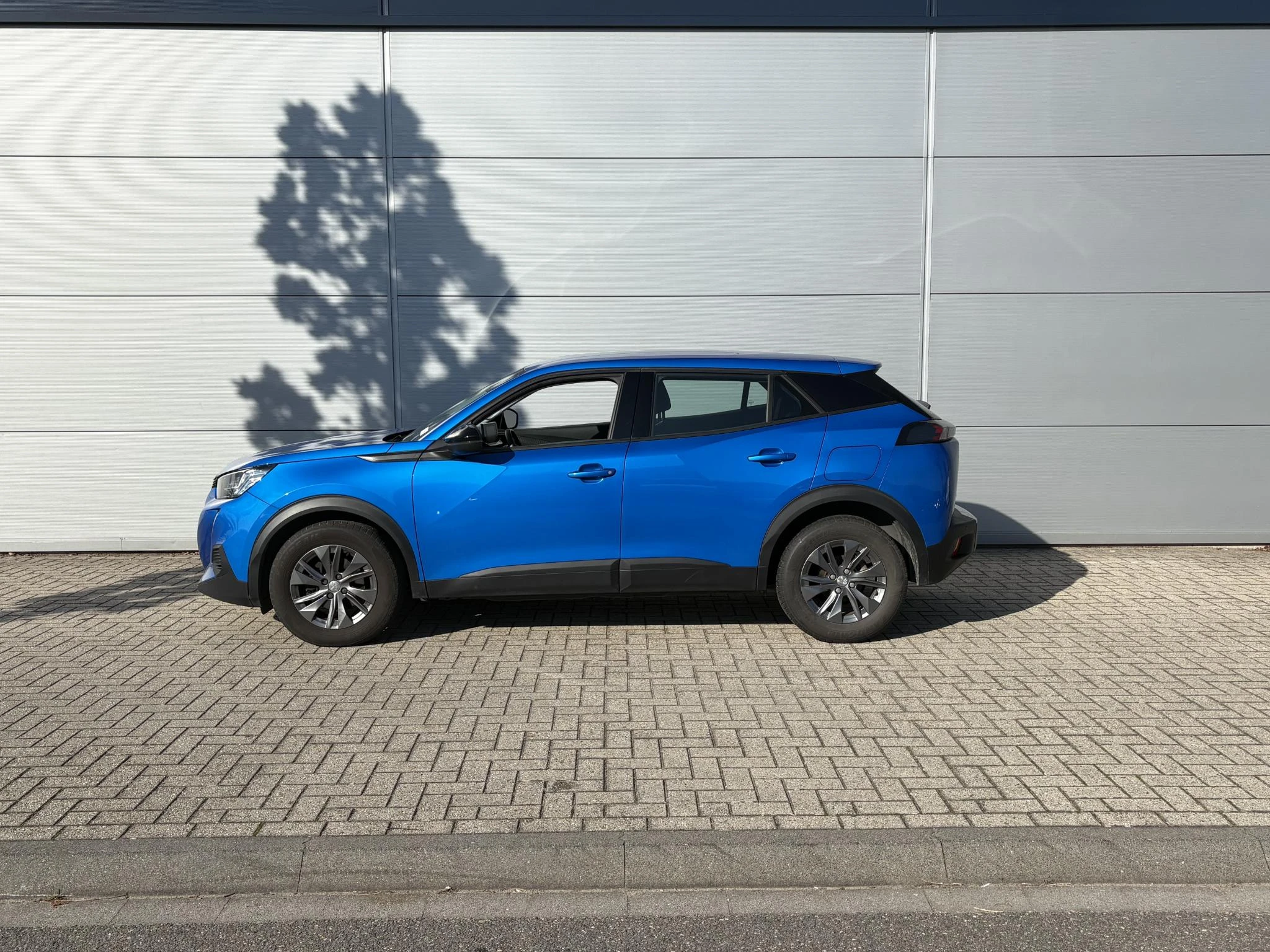Peugeot-2008-image-2