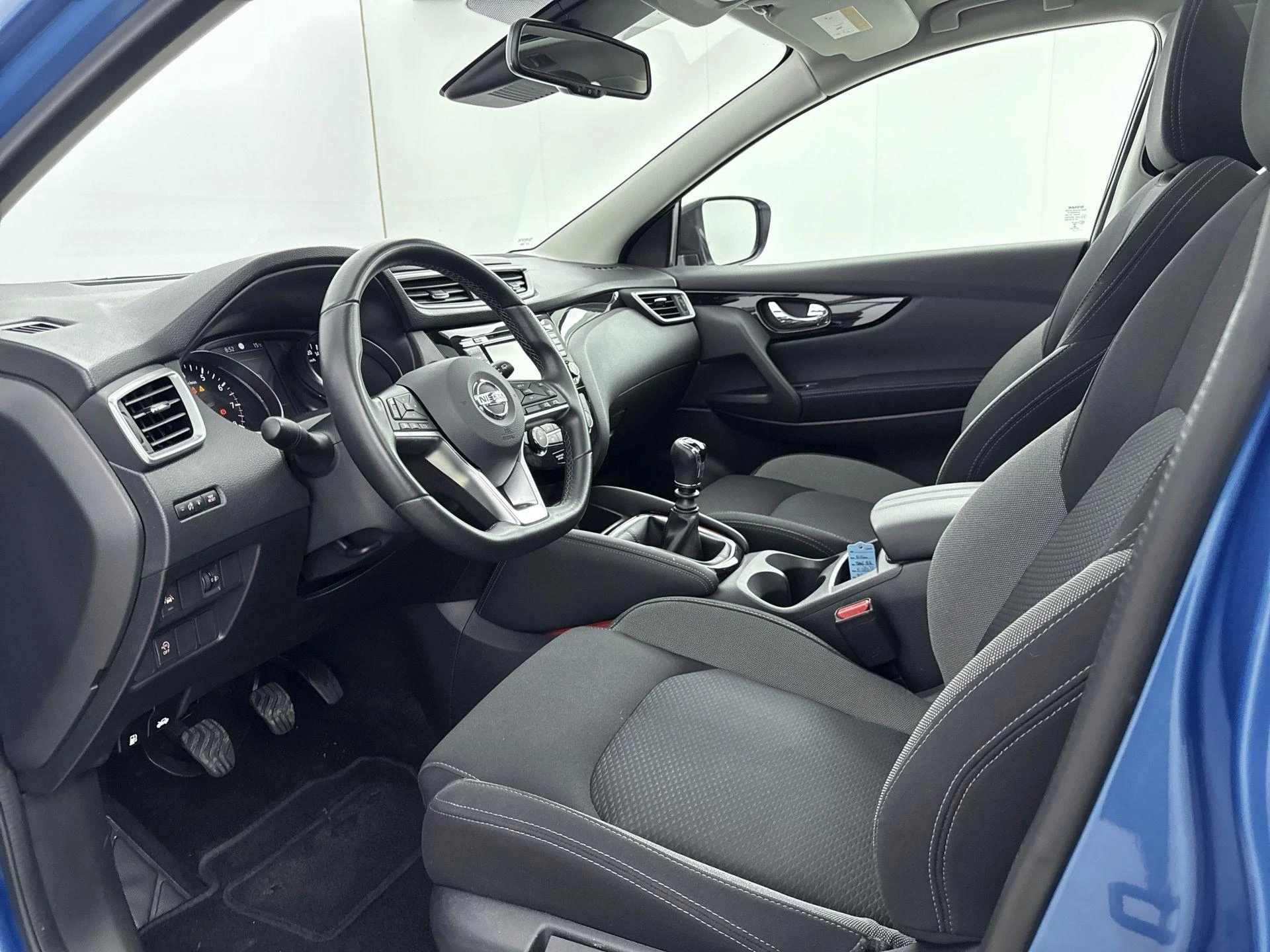 Nissan-QASHQAI-image-16
