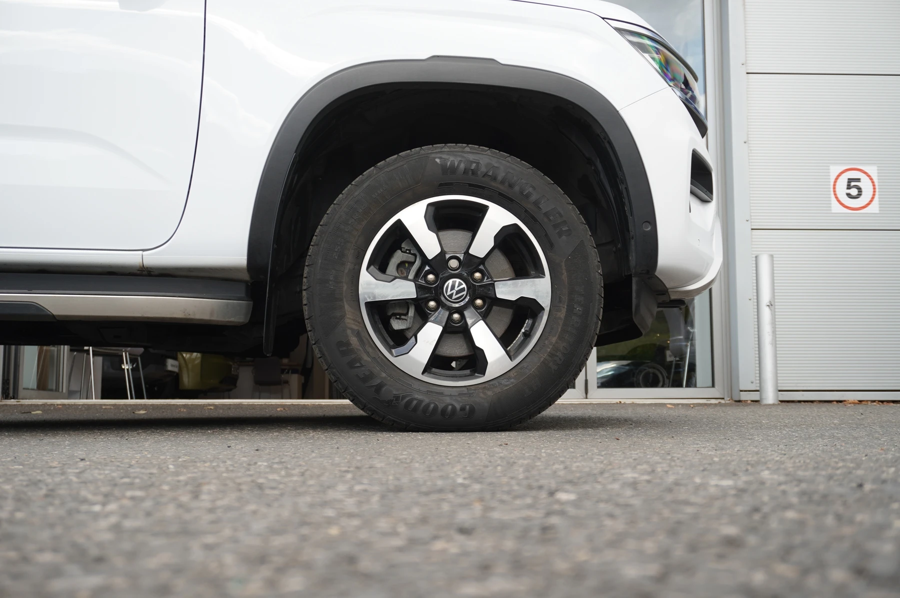 Volkswagen-Amarok-image-28