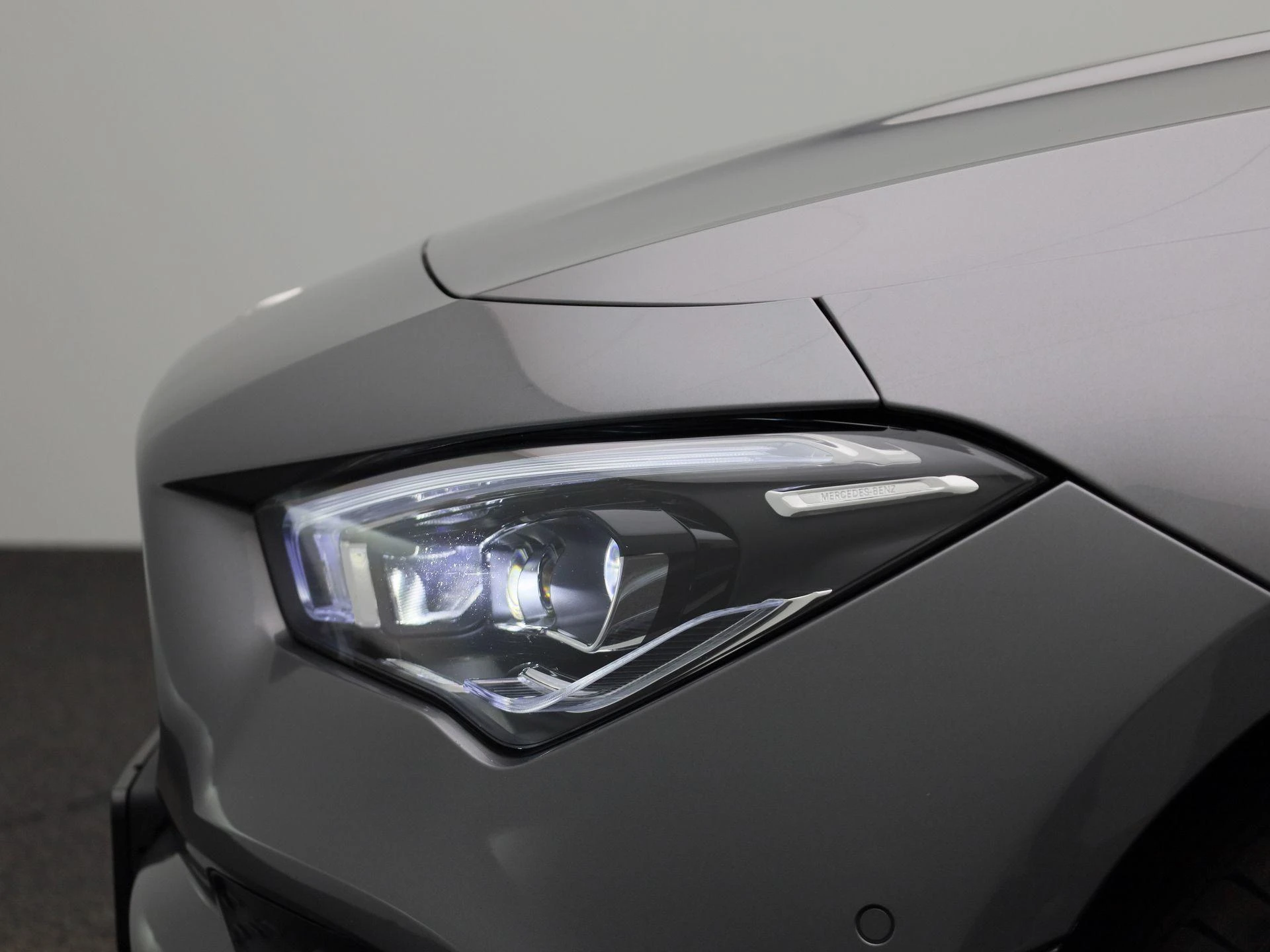 Mercedes-Benz-CLA-image-14