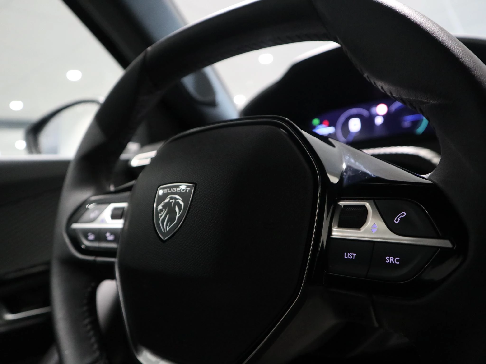 Peugeot-2008-image-13