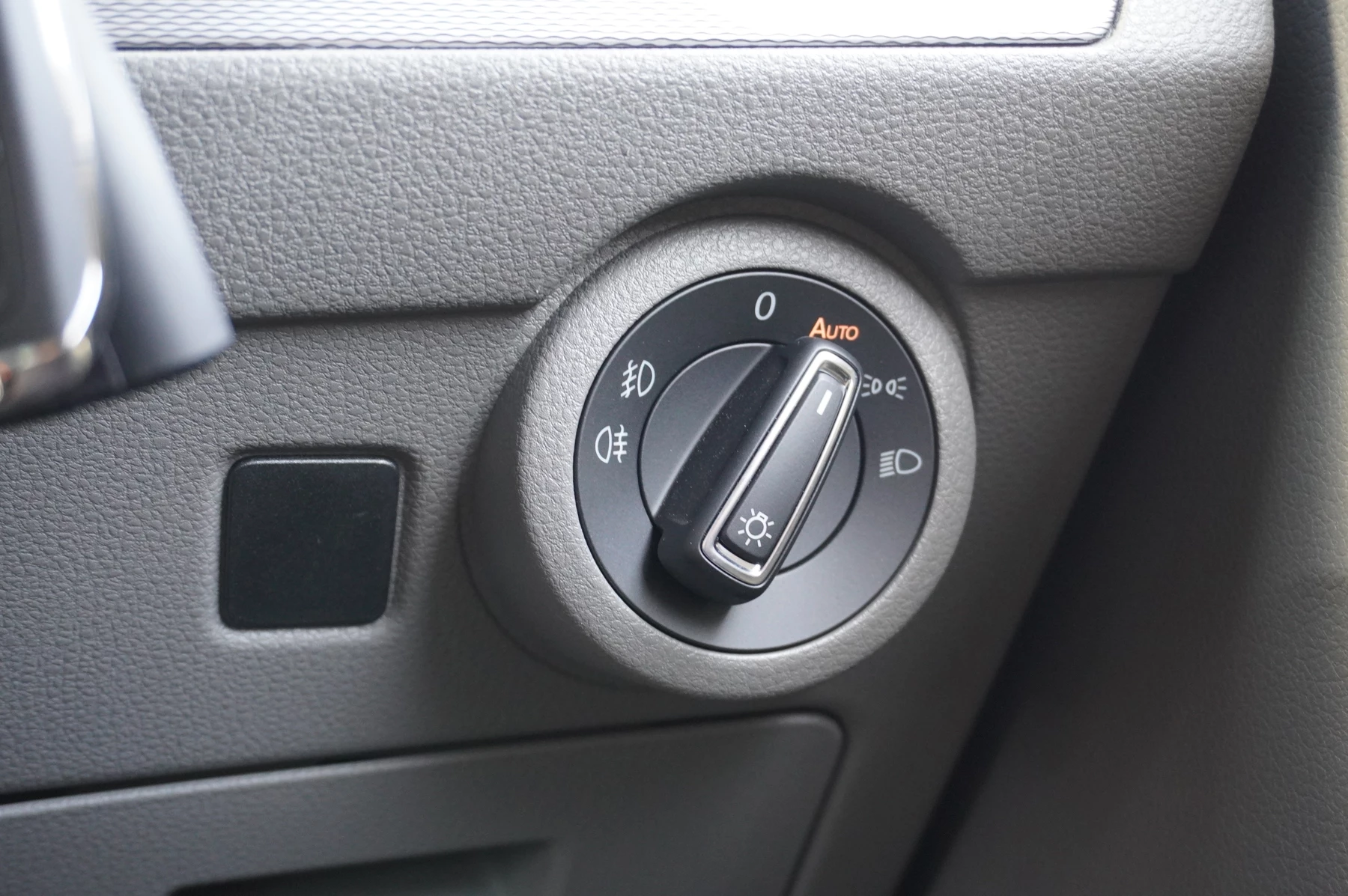 Volkswagen-California-image-36