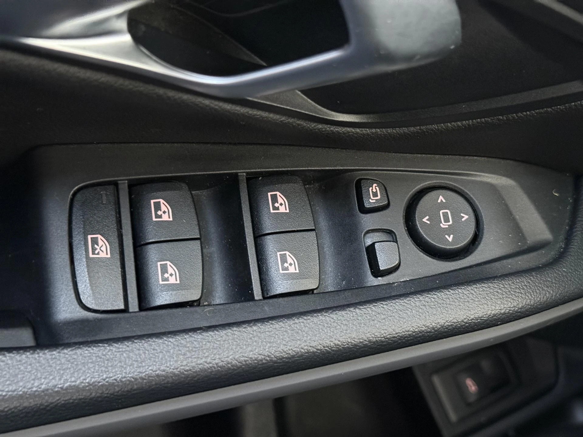 BMW-3 Serie-image-25