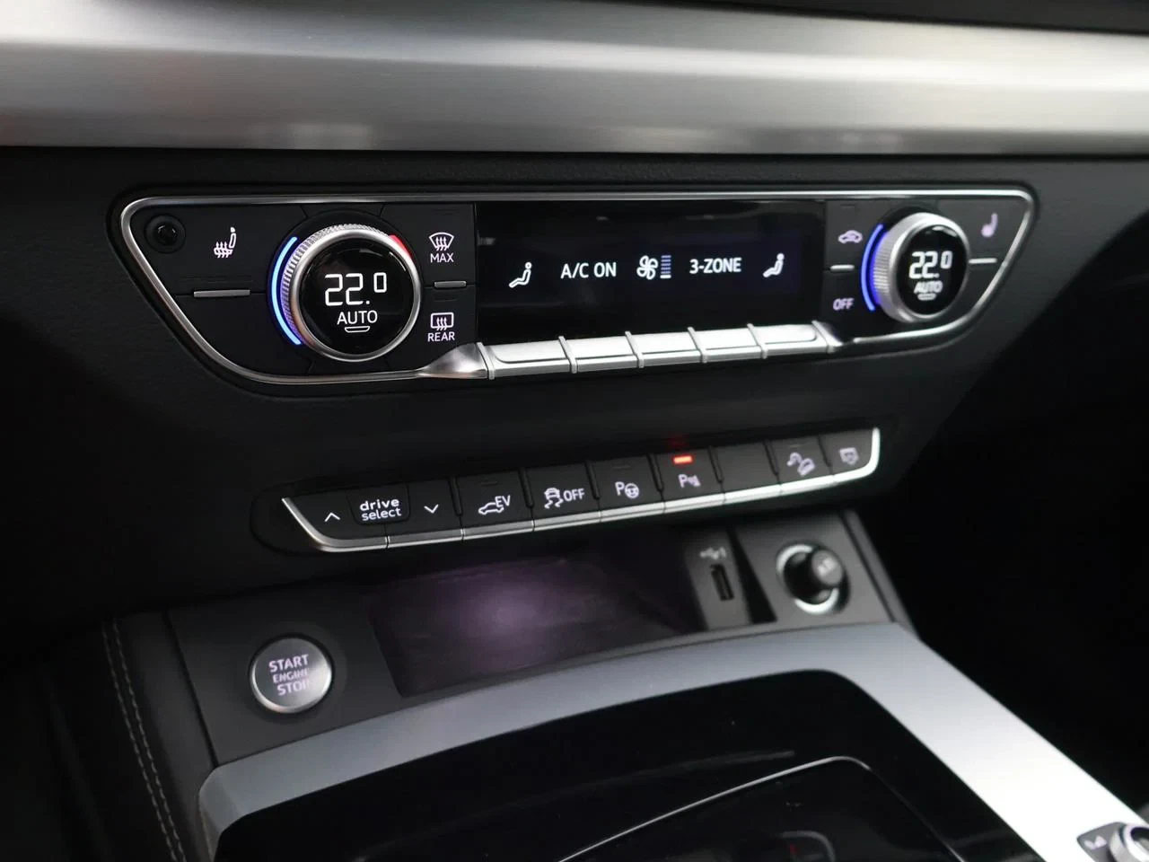 Audi Q5 PHEV Competition 55 TFSI e *S-LINE*367PK*AUTOMAAT*PLUG-IN*CAMERA*B&O*...