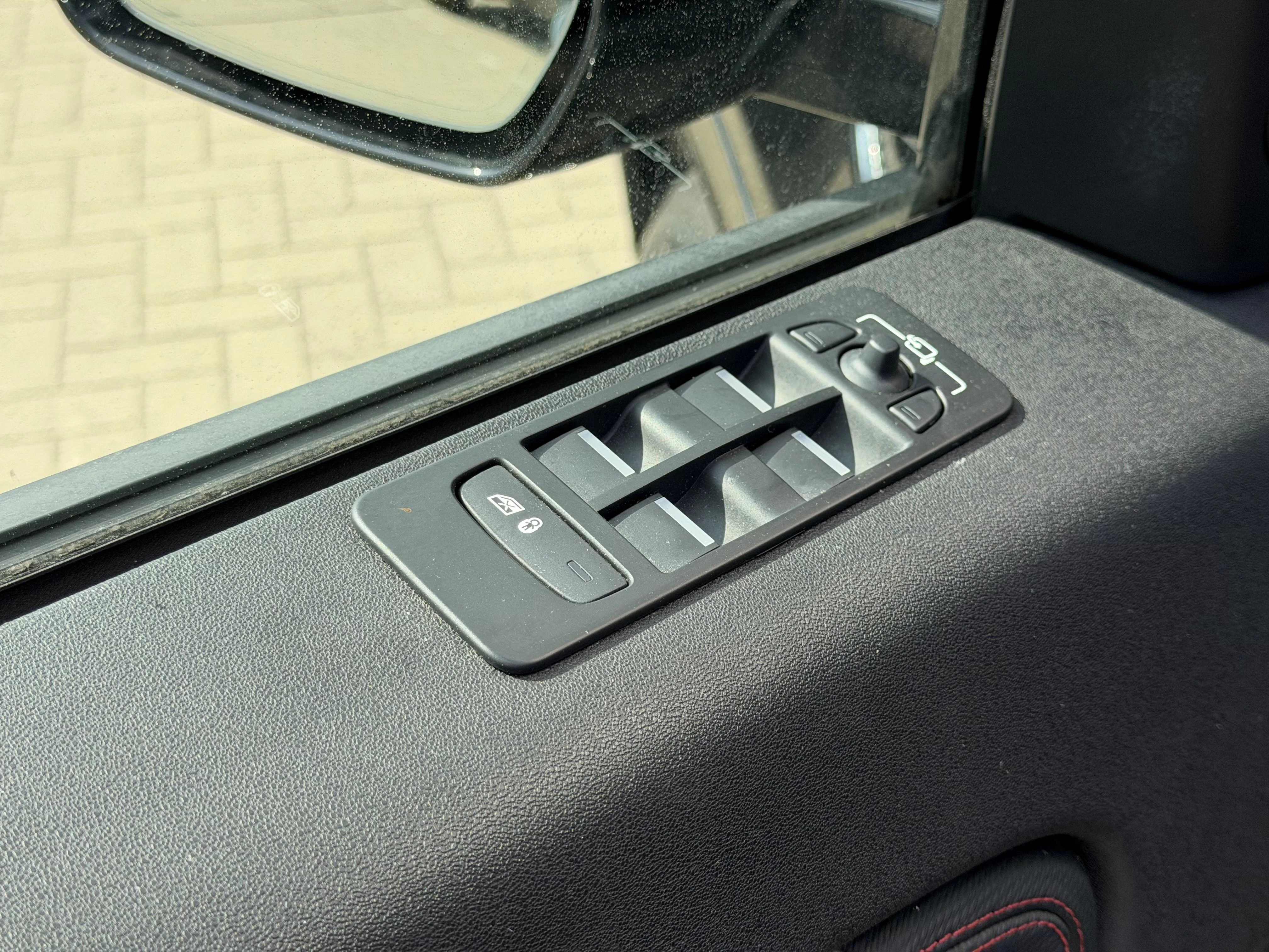 Land Rover-Discovery Sport-image-21