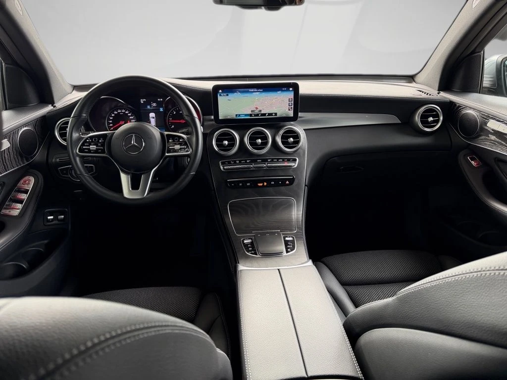 Mercedes-Benz-GLC 220 d-image-10