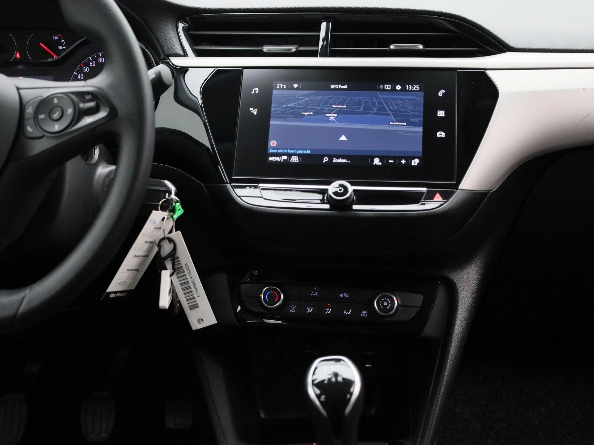 Opel-Corsa-image-7